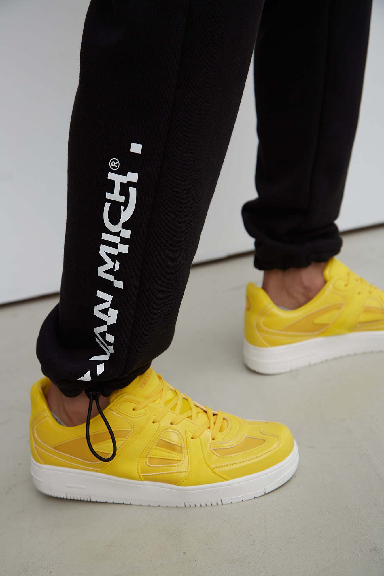 VM-231-20-040 Брюки спортивные Van Mich Черный