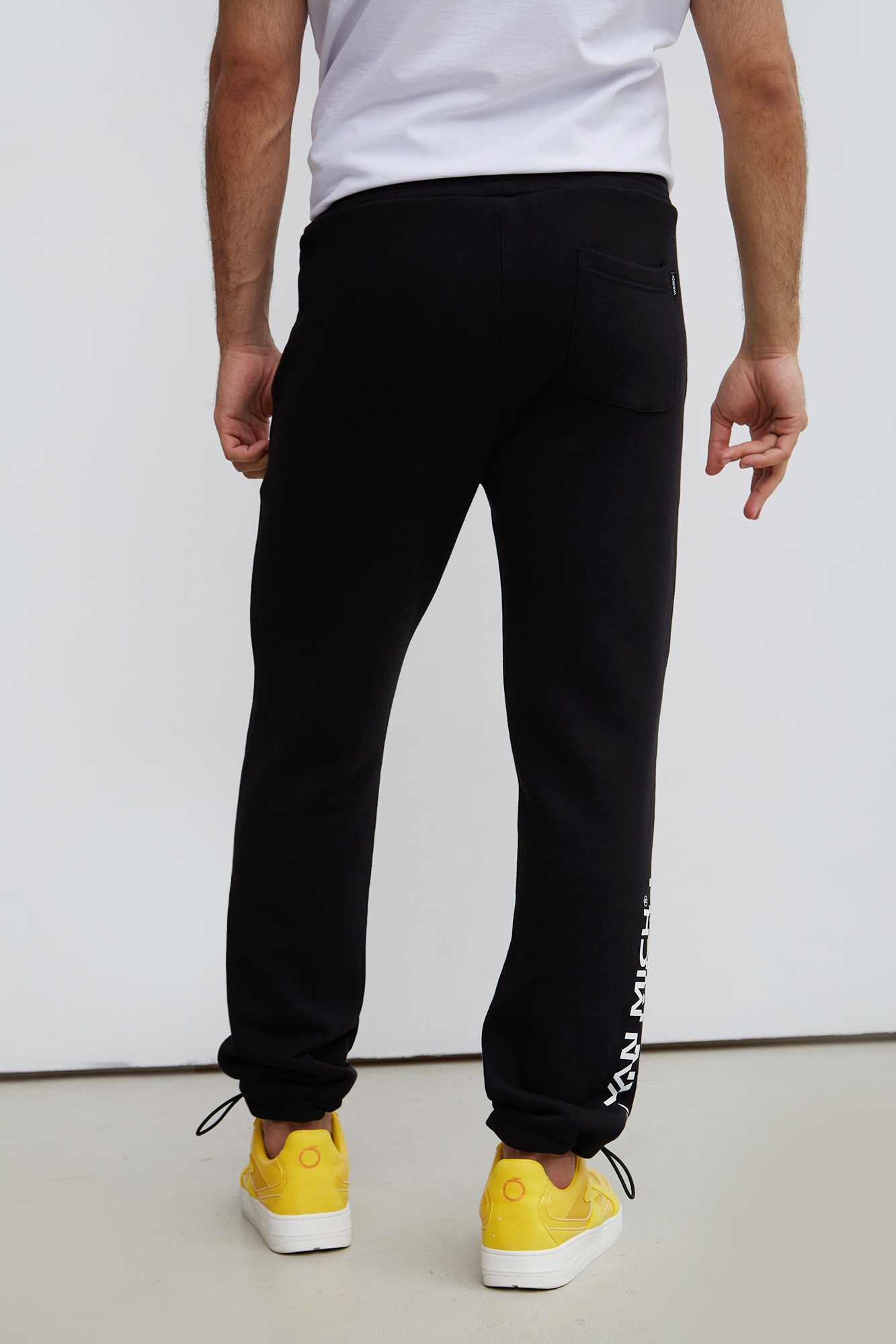 VM-231-20-040 Брюки спортивные Van Mich Черный