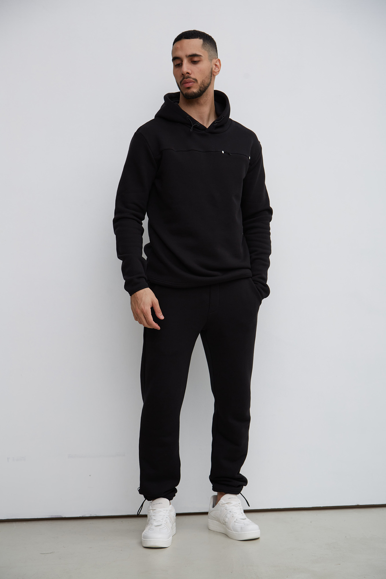 VM-231-20-040 Брюки спортивные Van Mich Черный