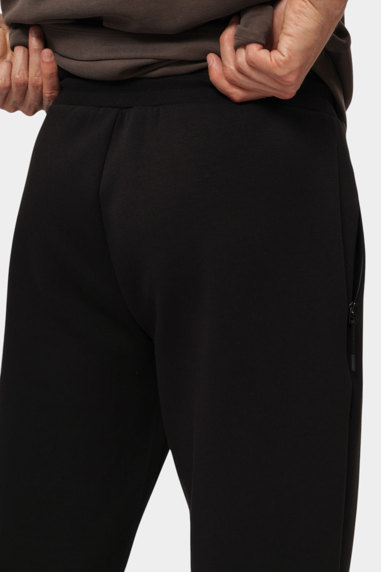 7M000096_AF12116 Брюки спортивные EA7 Черный