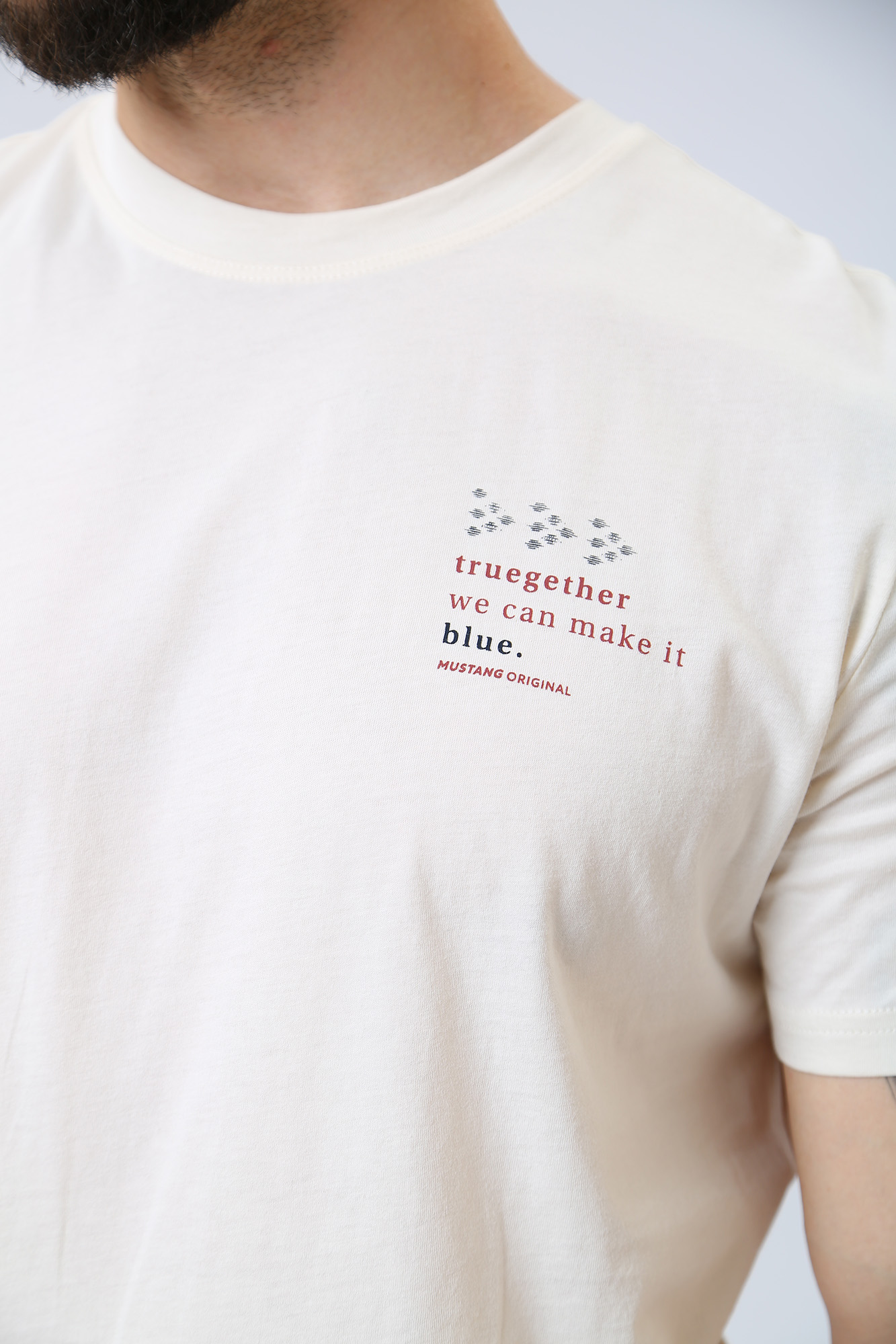 1013551 Футболка Mustang Молочный