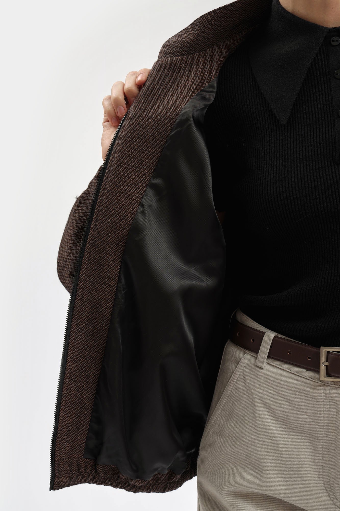 W-261-TH-56-0707 бомбер the hills 