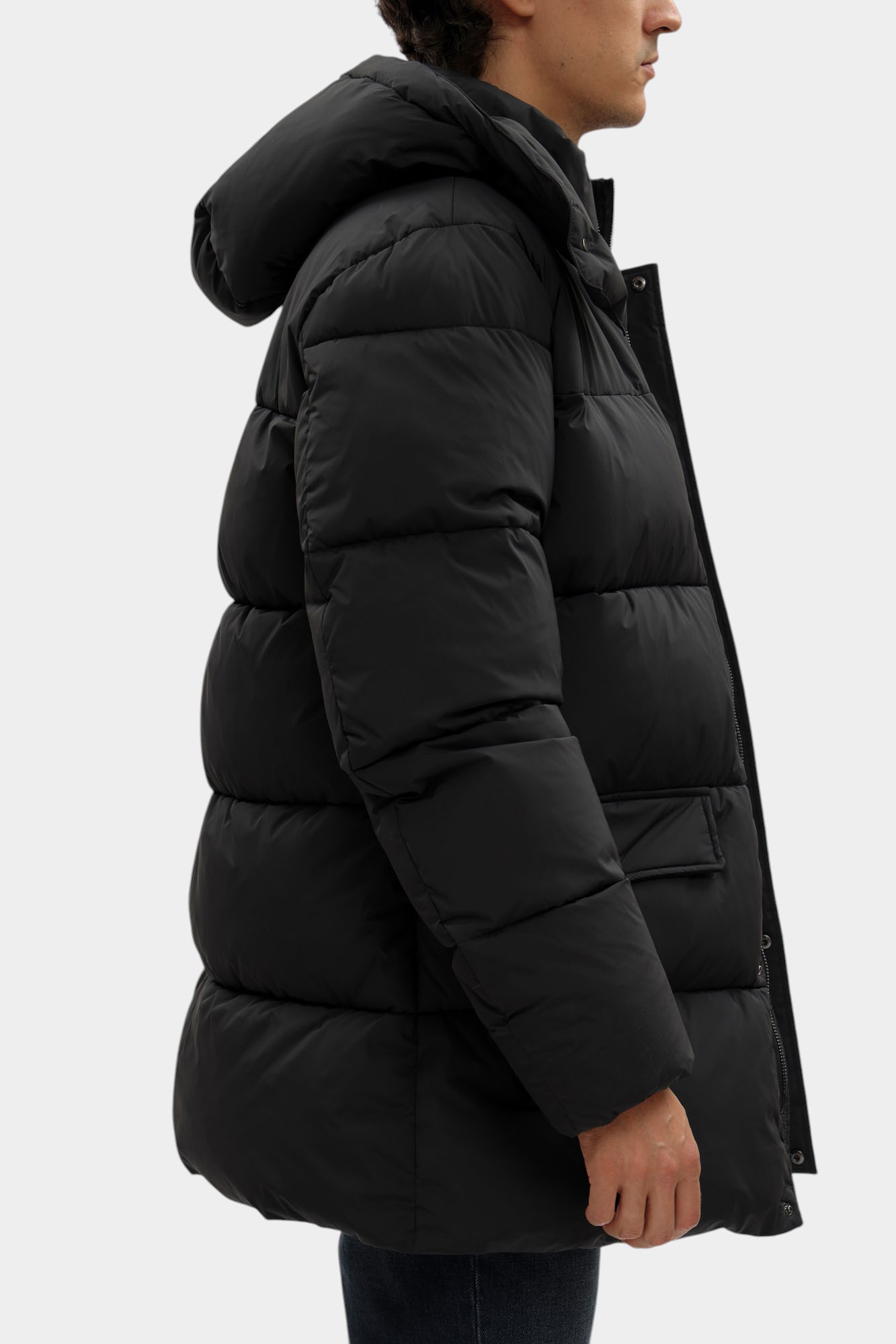 F008M000013N-MO805N12-08YT Пальто пуховое Trussardi Черный