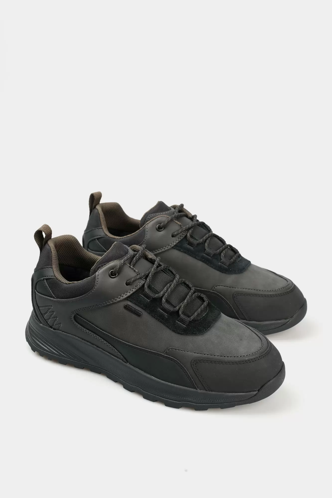 U46EZD0MEEKC Кроссовки Geox Черный