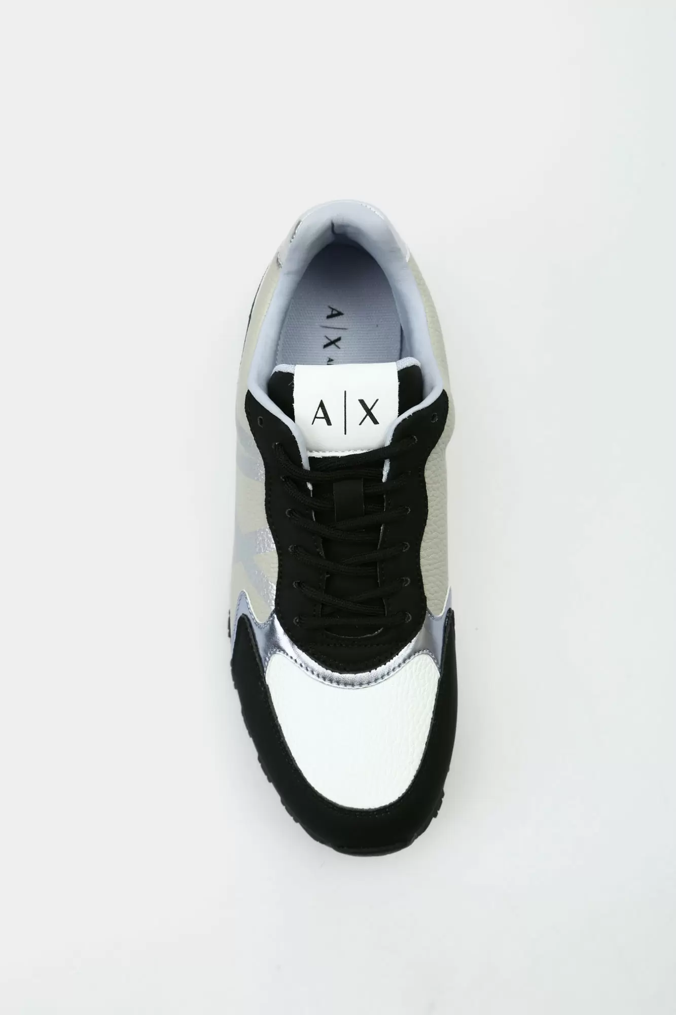 XDX139_XV733_S938 Кроссовки Armani Exchange Черный