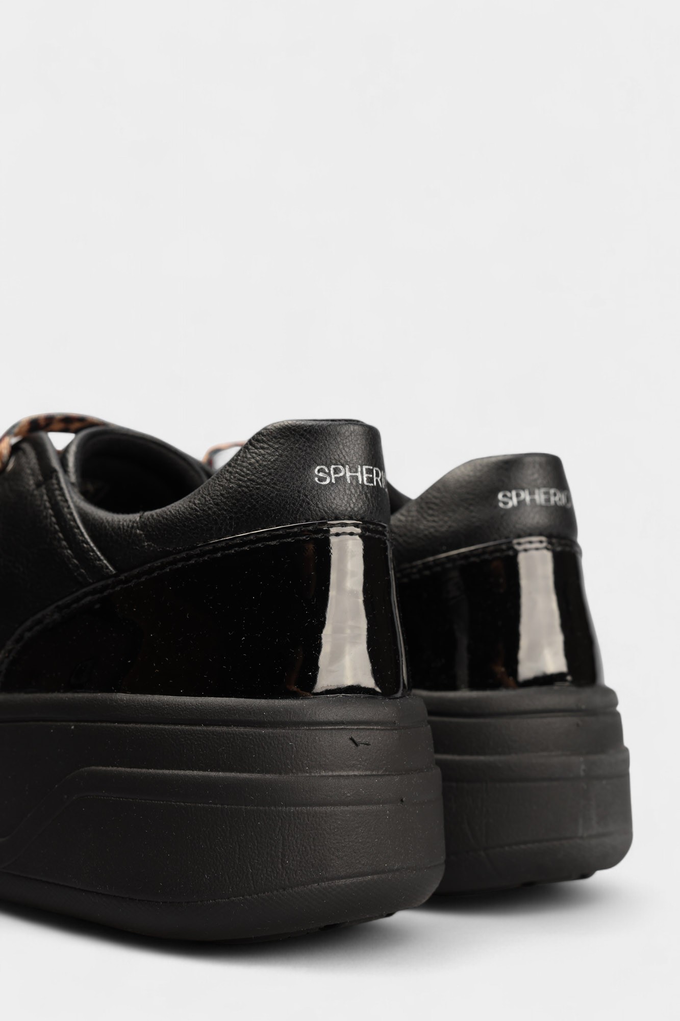 D56WVD05402 Кеды Geox Черный