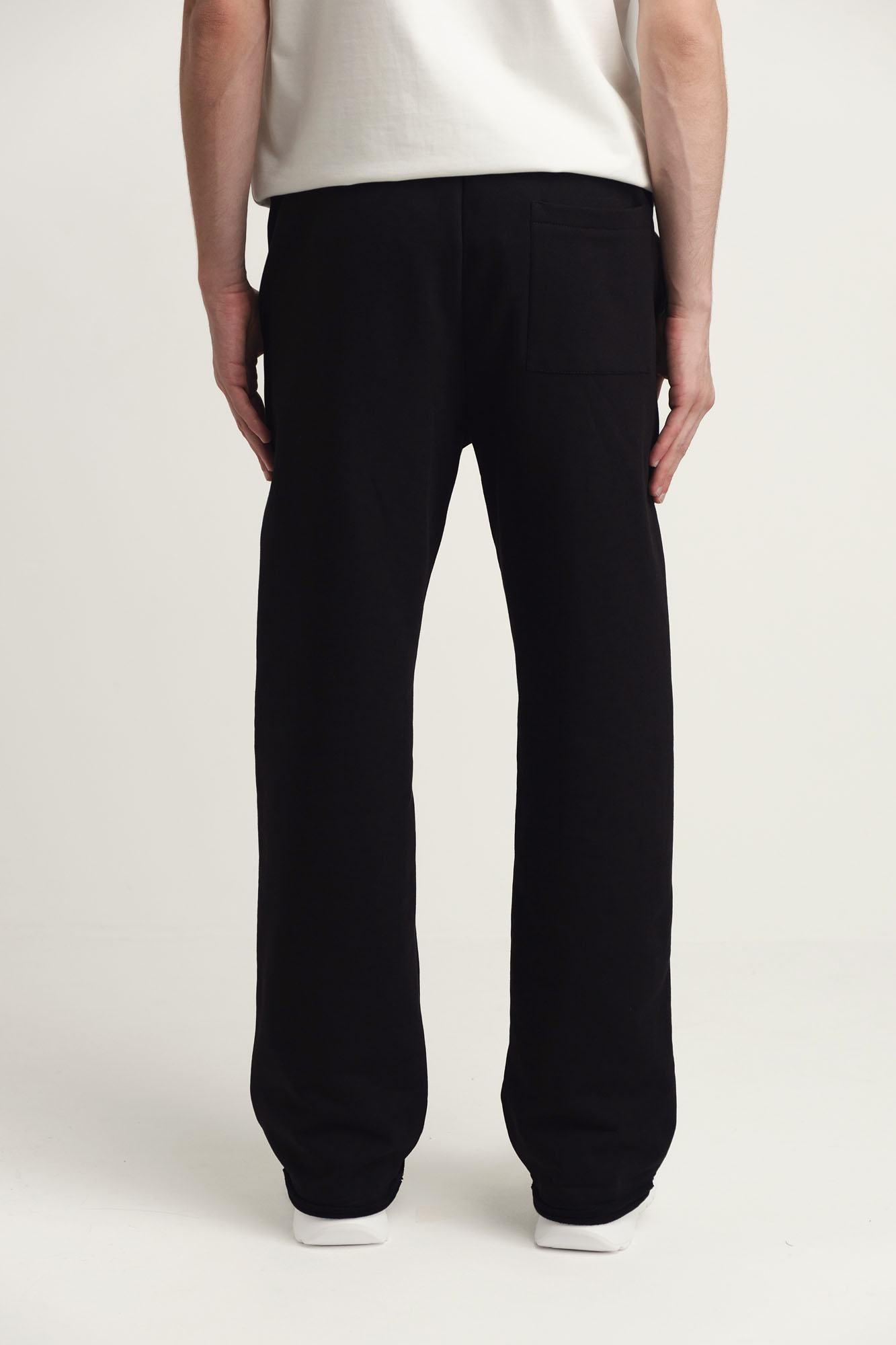 M-242-VE-43-0004 Брюки спортивные The Hills Черный