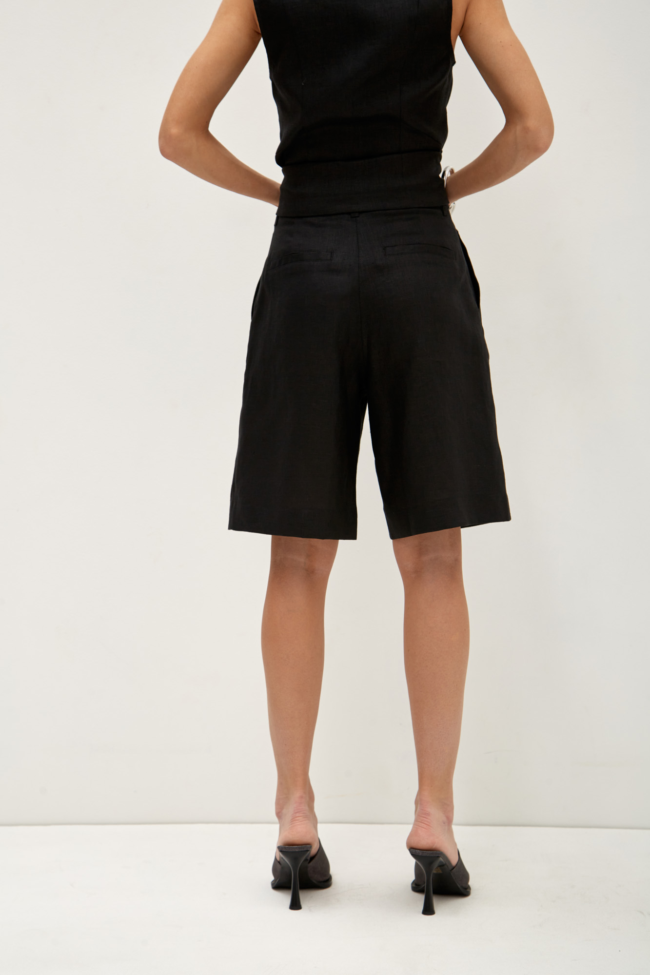 W-241-TH-56-0182 шорты the hills 