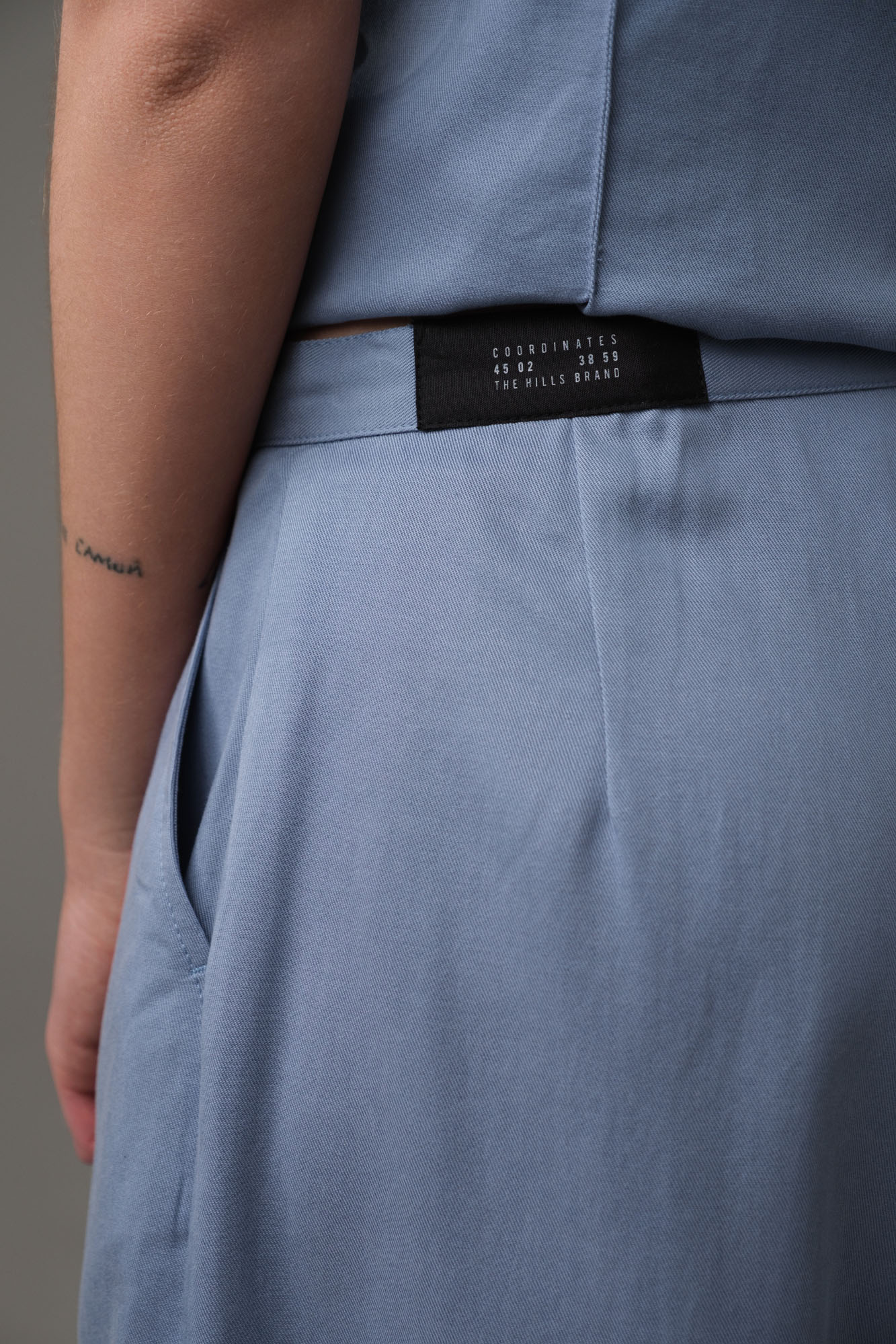 W-251-TH-56-0096 шорты the hills 