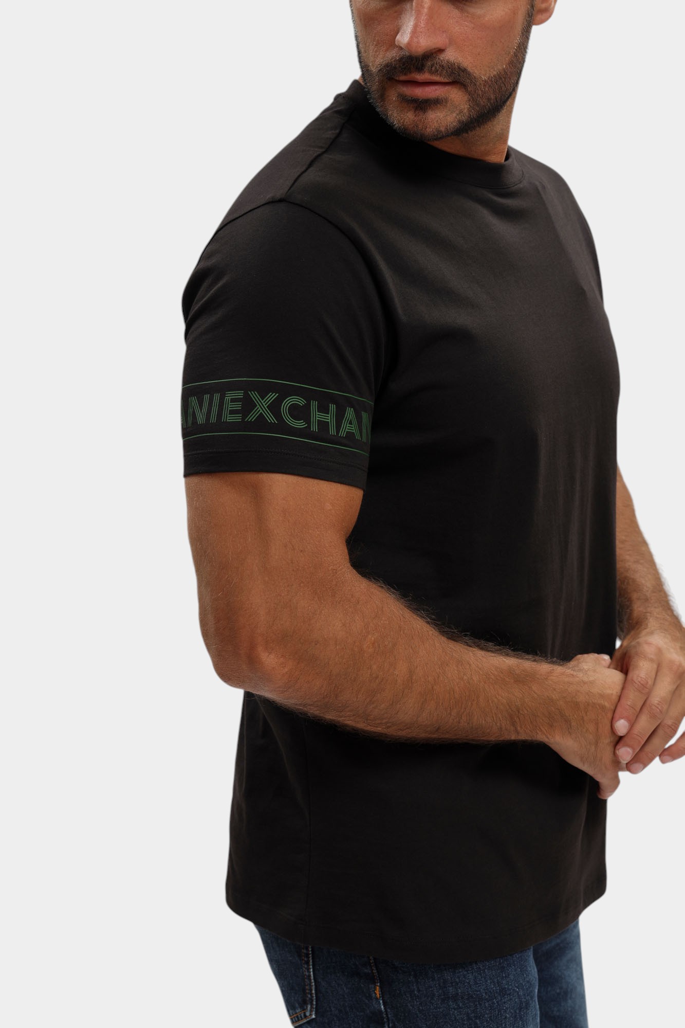 XM001437_AF10356 Футболка Armani Exchange Черный