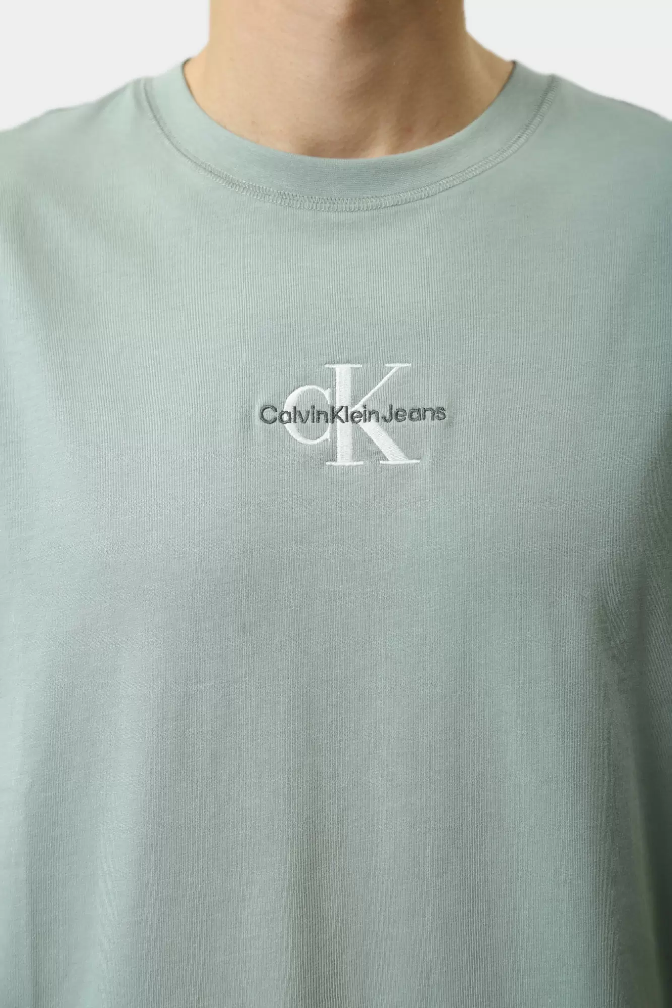 J30J325649 Футболка Calvin Klein Jeans Зеленый