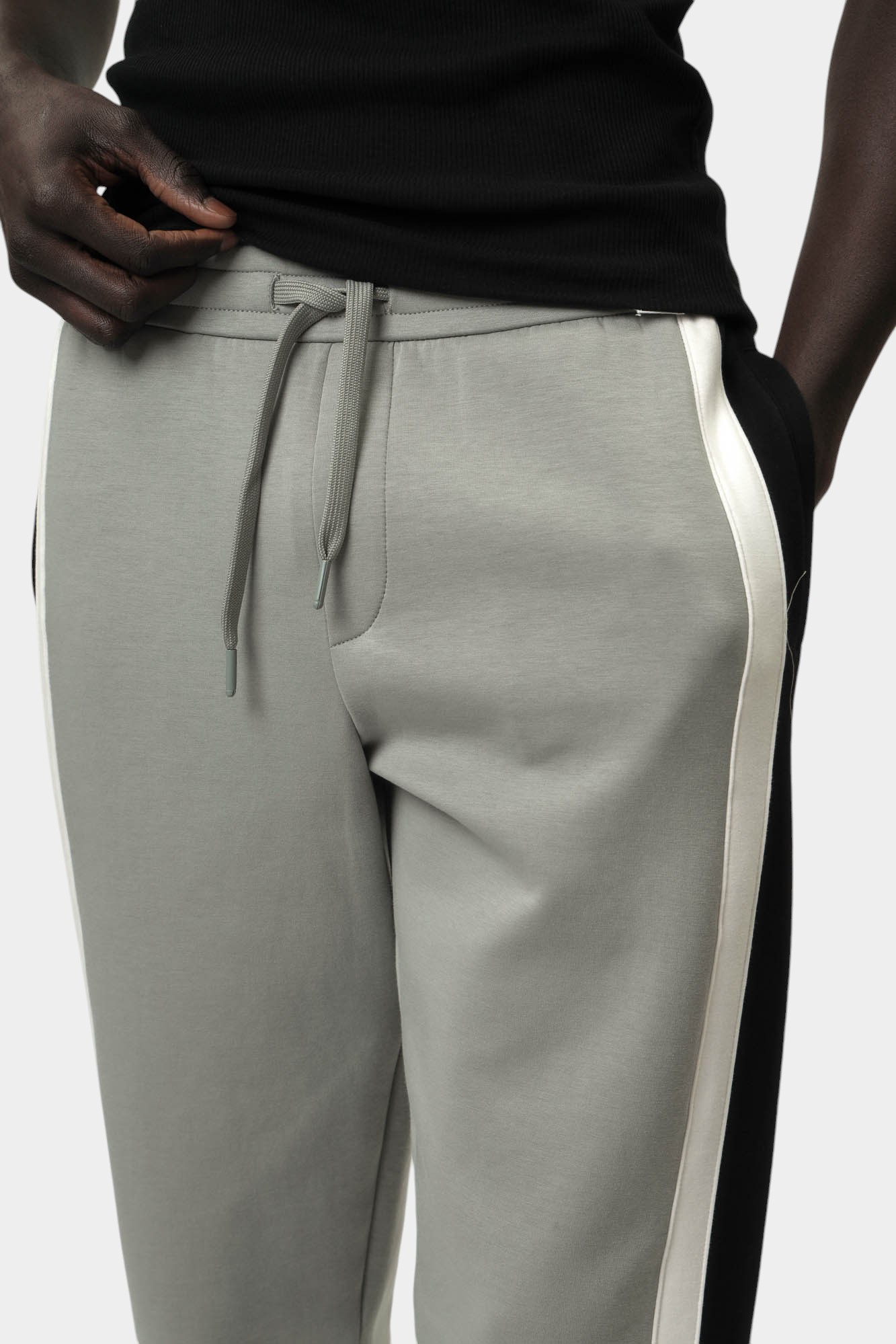 XM000522_AF13047 Брюки спортивные Armani Exchange Серый