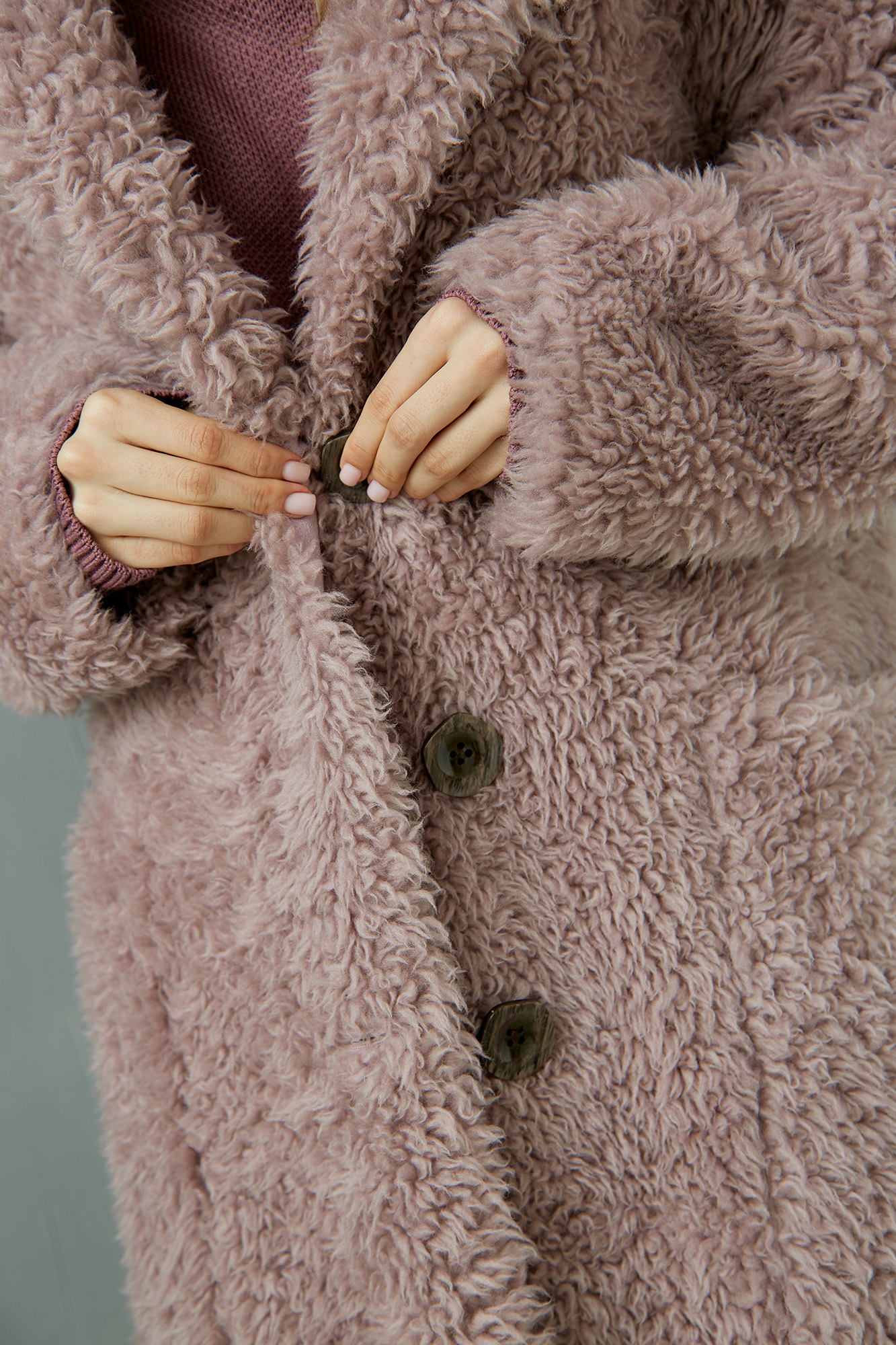 W-232-PLO-1046 шуба the hills