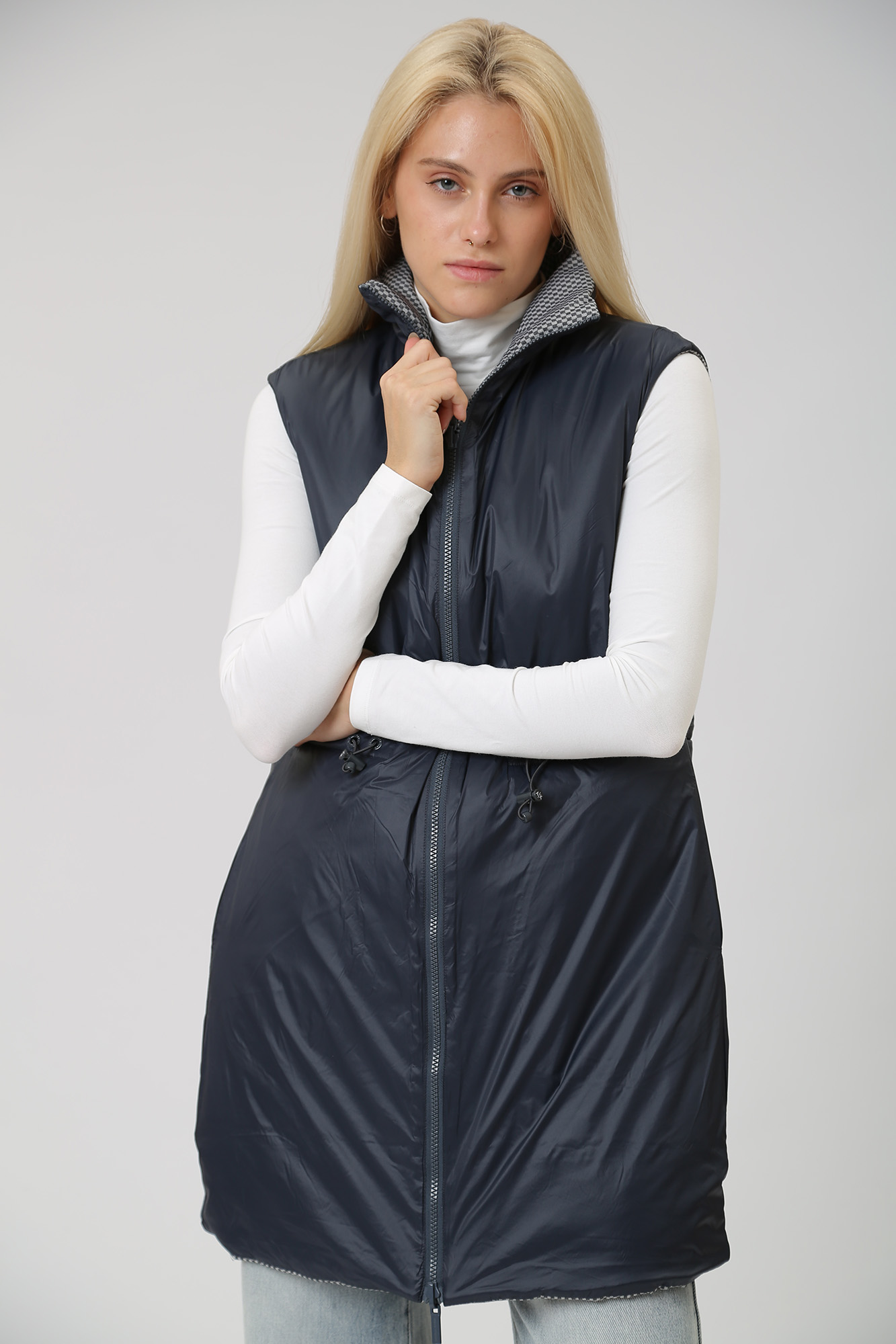 6RYQ34_YN6MZ жилет пуховый armani exchange 