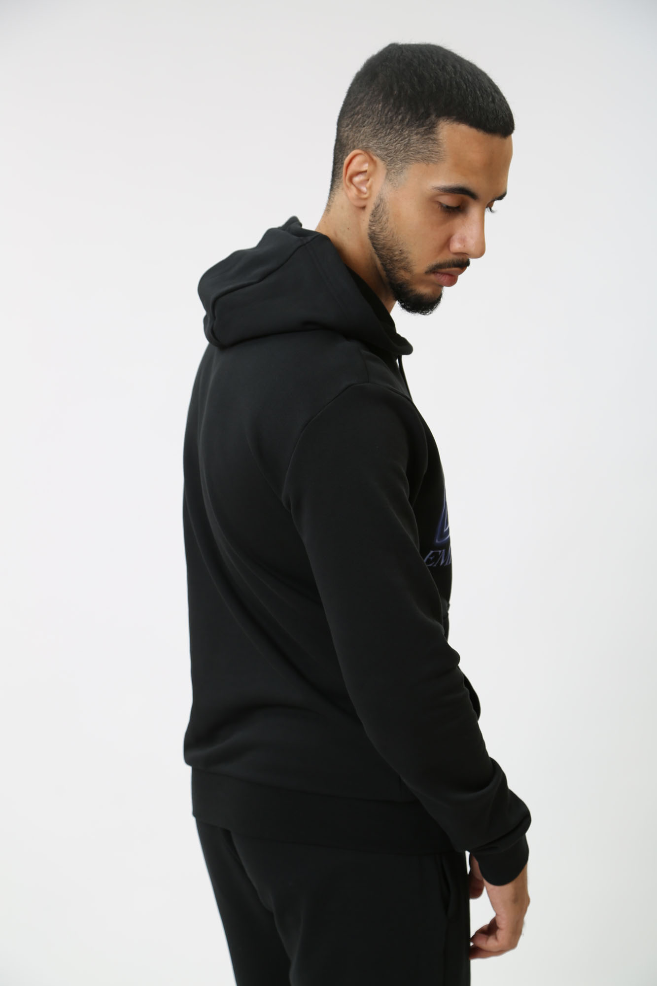 3DPM64_PJSHZ_1200 Худи EA7 Черный