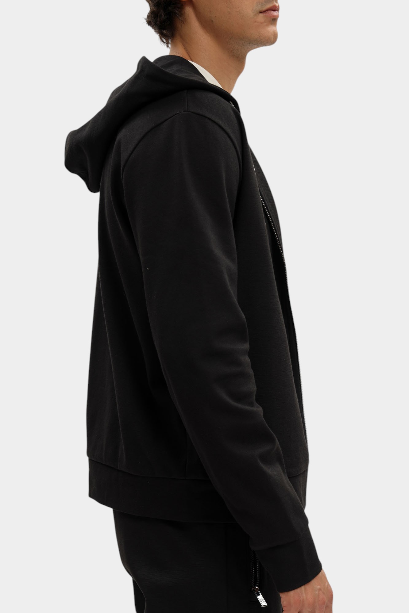8N1MG0_1JBTZ Толстовка Emporio Armani Черный