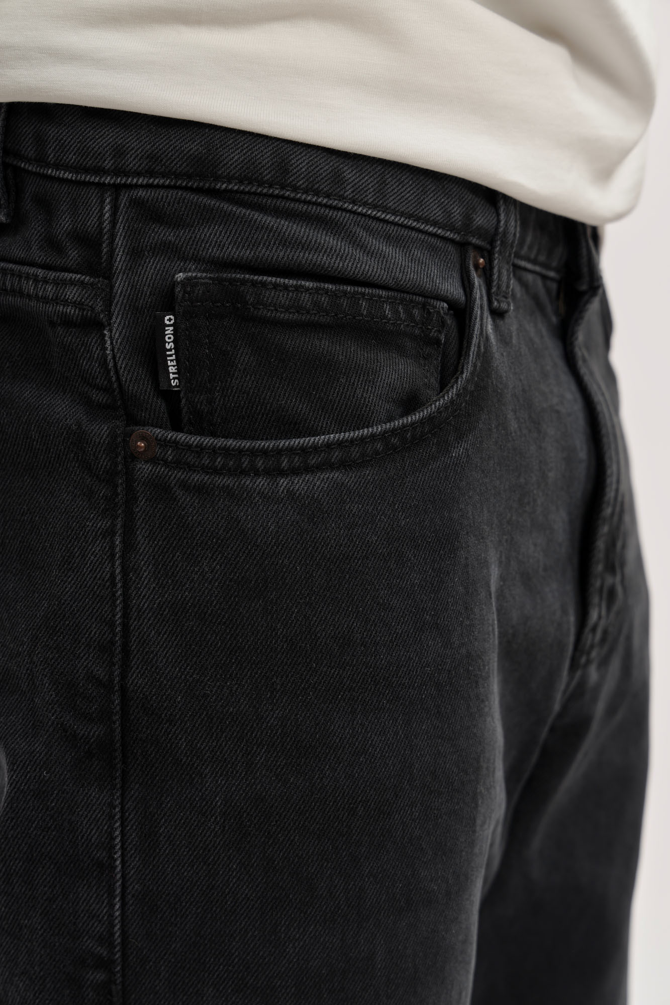 30049072_10020695 Джинсы Strellson Серый