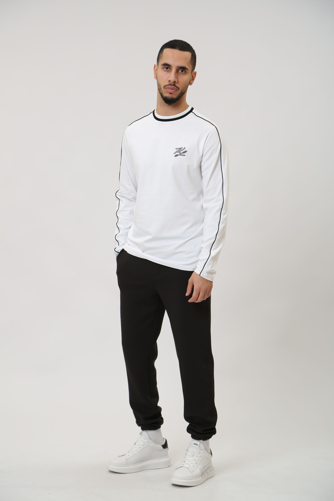 541221_755064 Лонгслив Karl Lagerfeld Белый