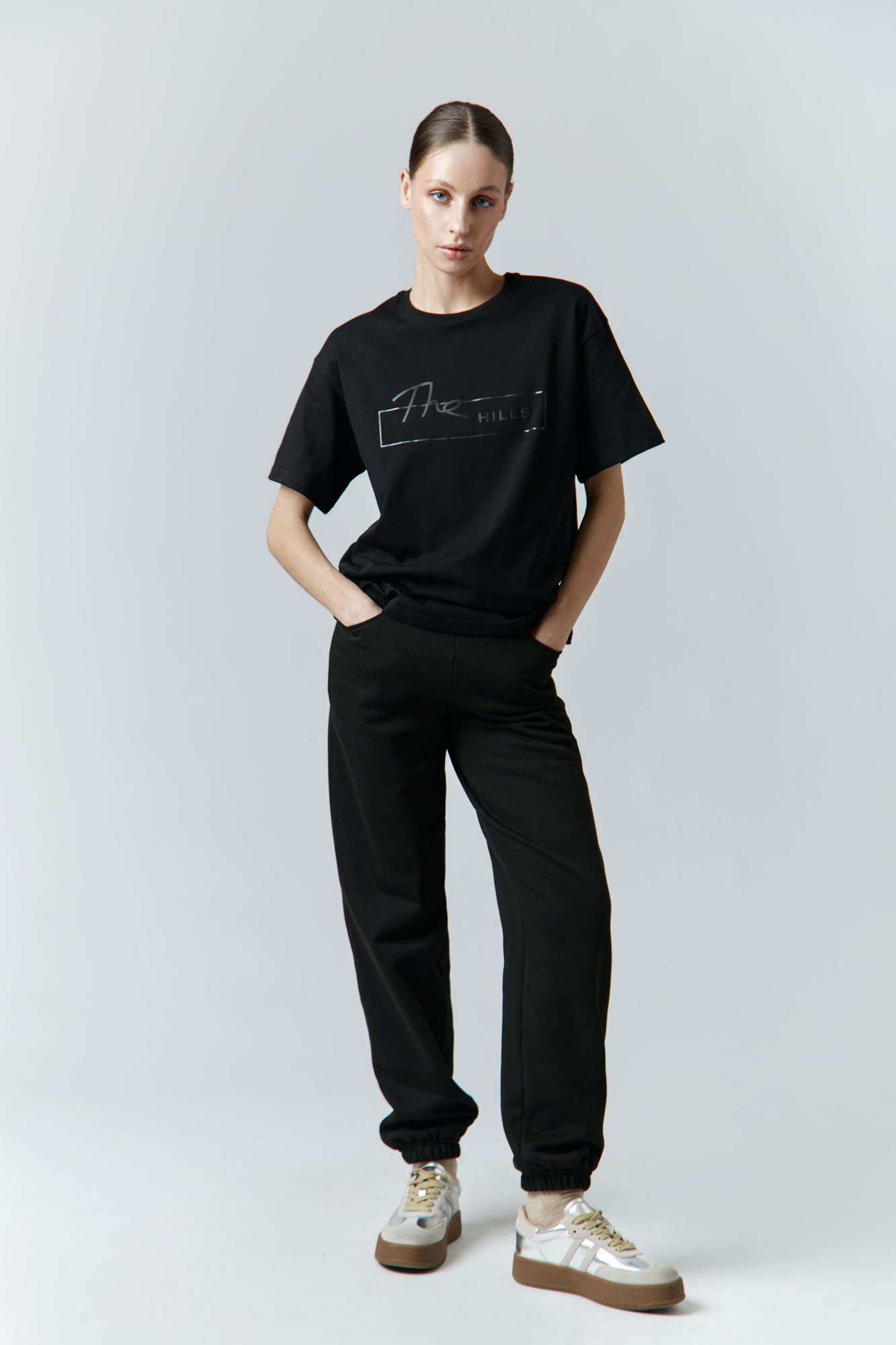 W-242-P-43-0036 футболка the hills 