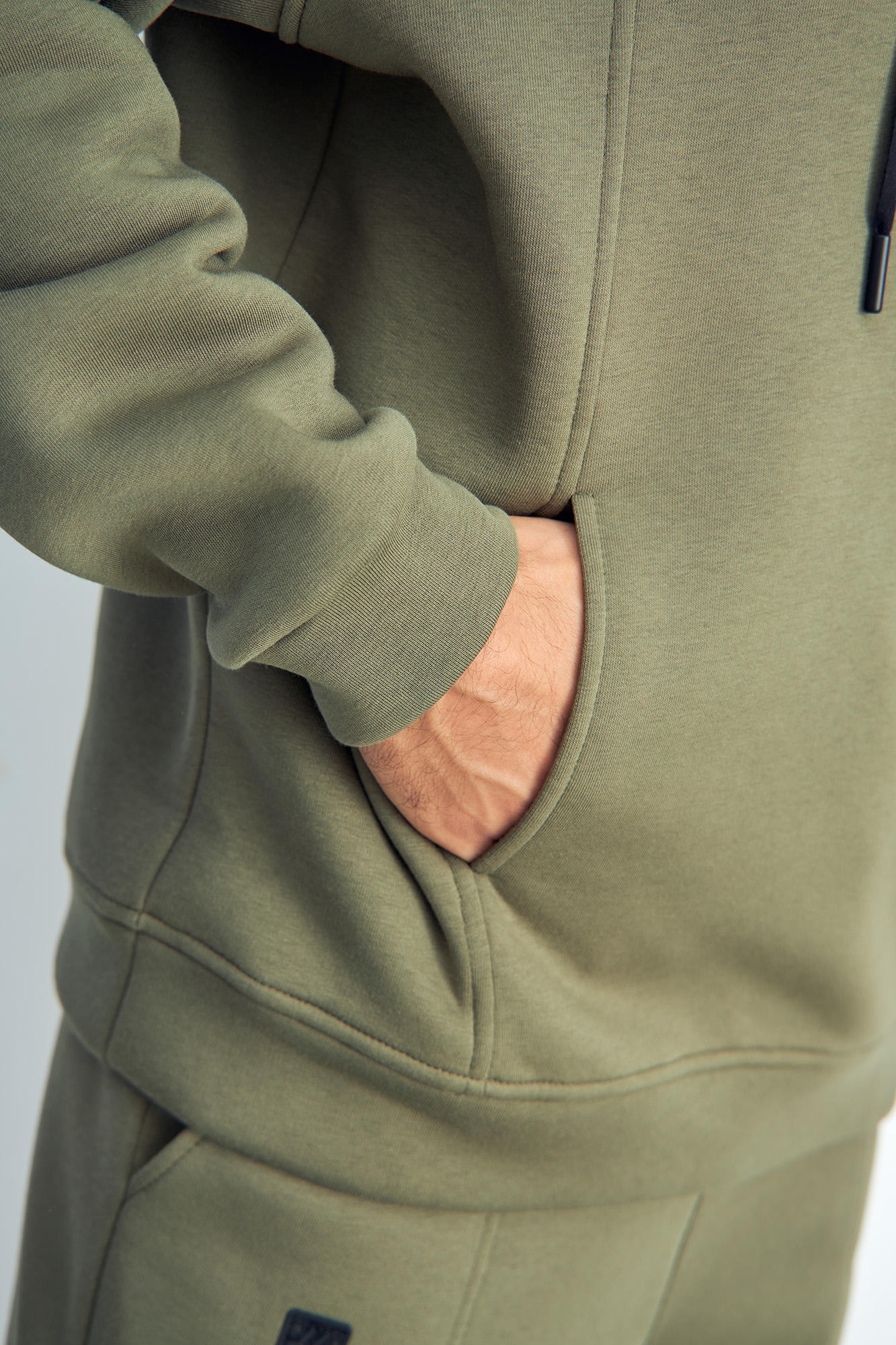 M-232-P-43-0050 Худи The Hills Хаки