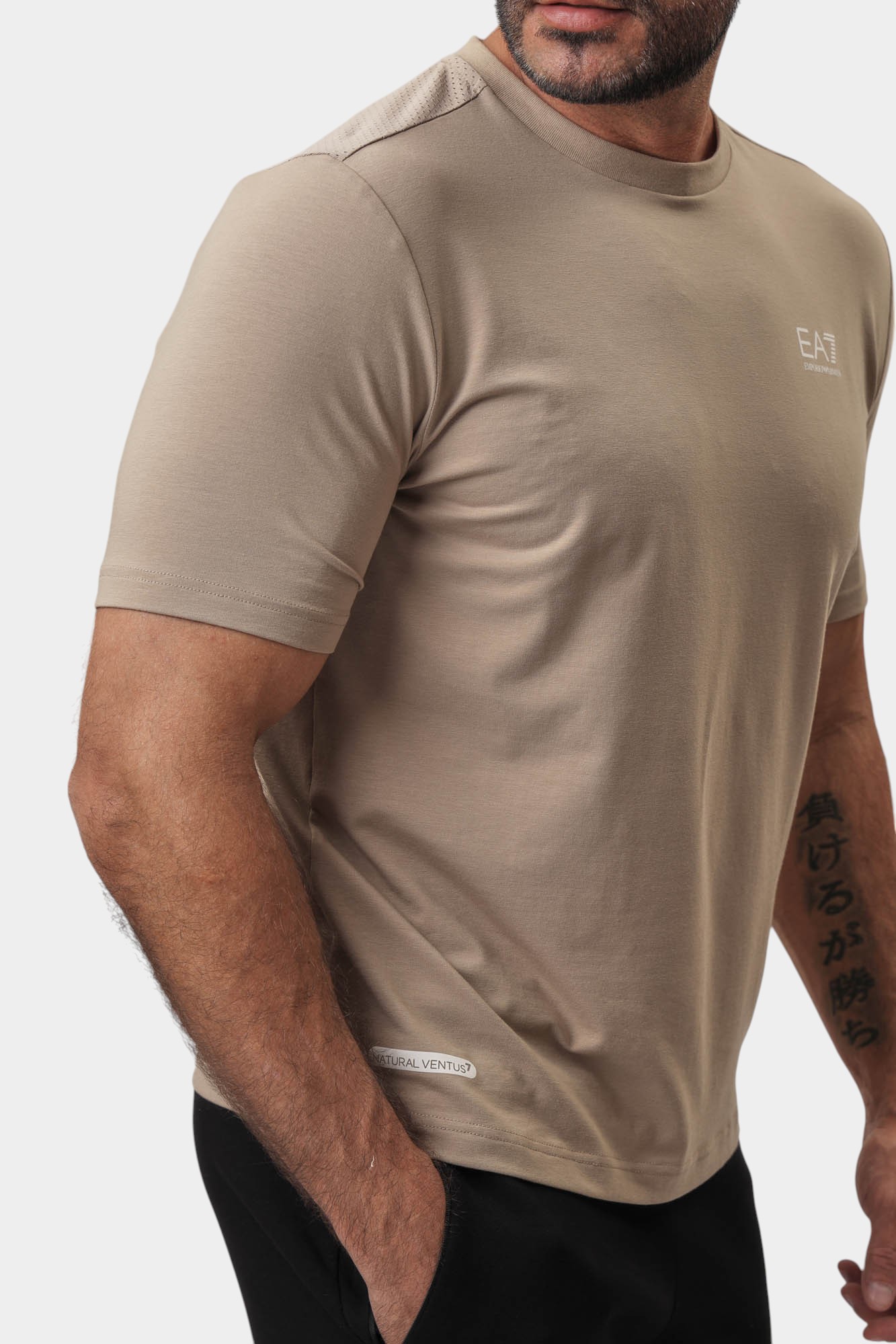 7M000124_AF13956 Футболка EA7 Бежевый