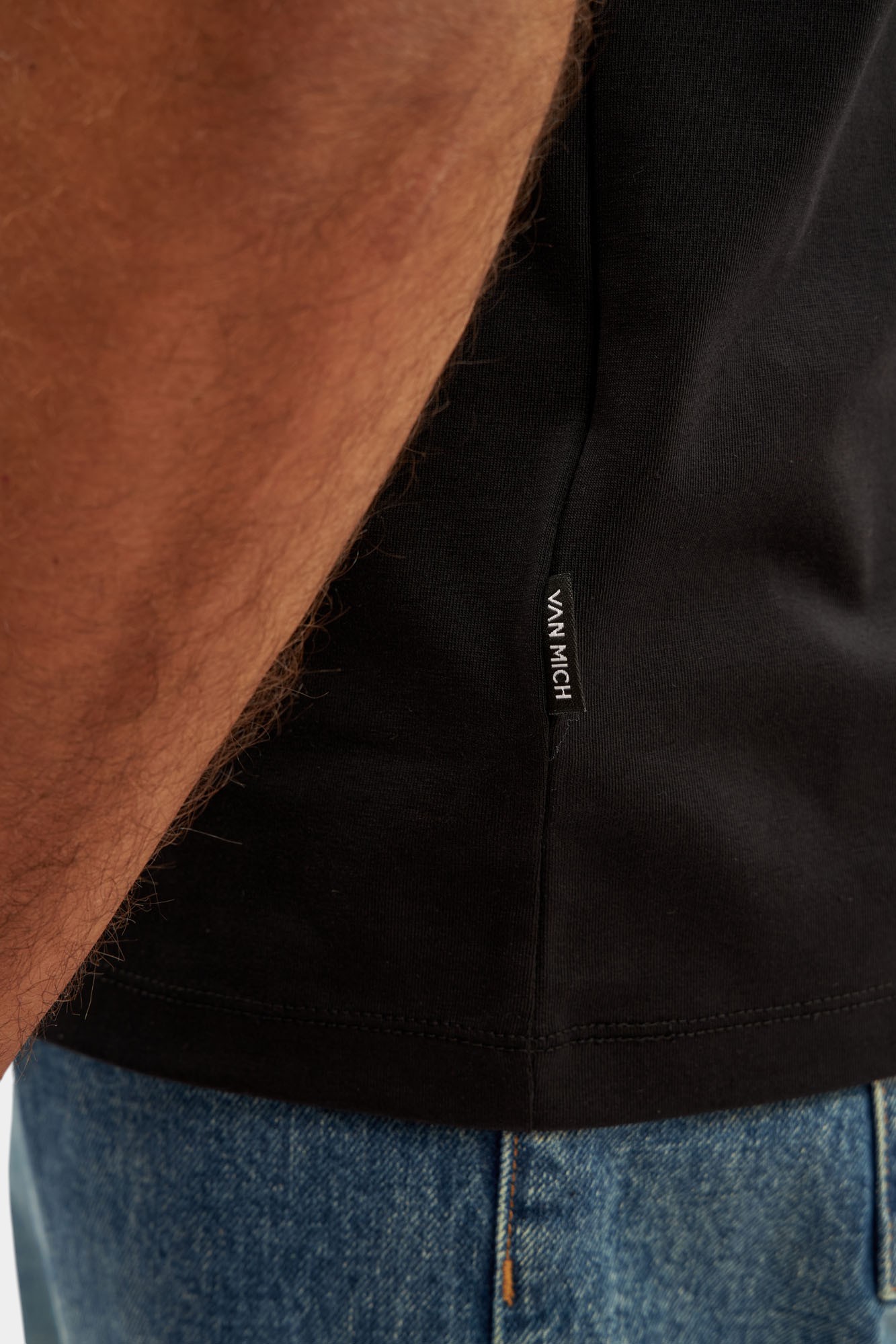 VM-ERK-22-572 Футболка Van Mich Черный