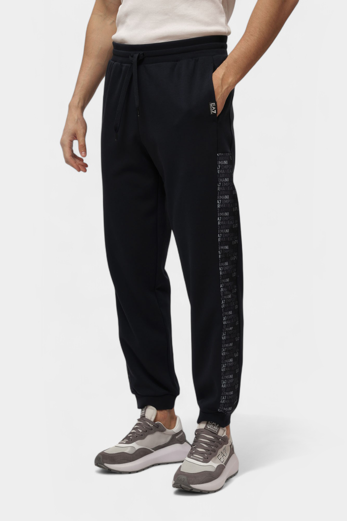 7M000216_AF12660 Брюки спортивные EA7 Синий