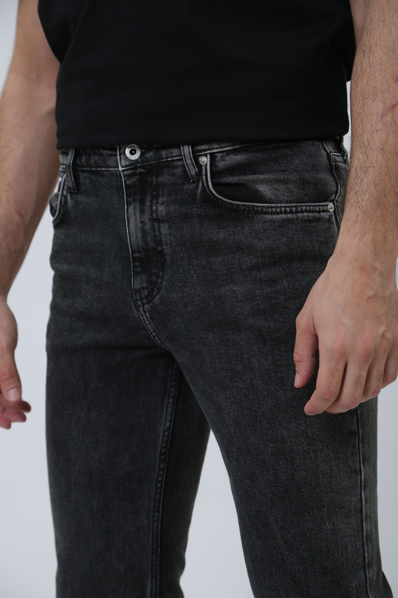 240D1115 Джинсы SLIM  Karl Lagerfeld Jeans Серый
