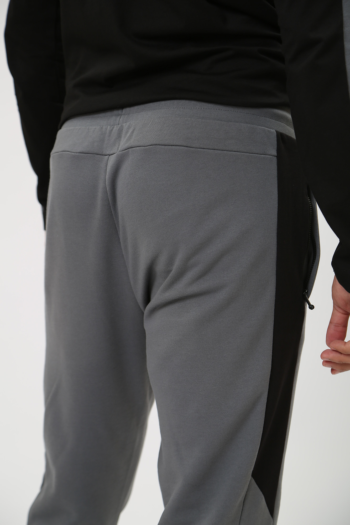 6RPP65_PJEQZ Брюки спортивные EA7 Серый