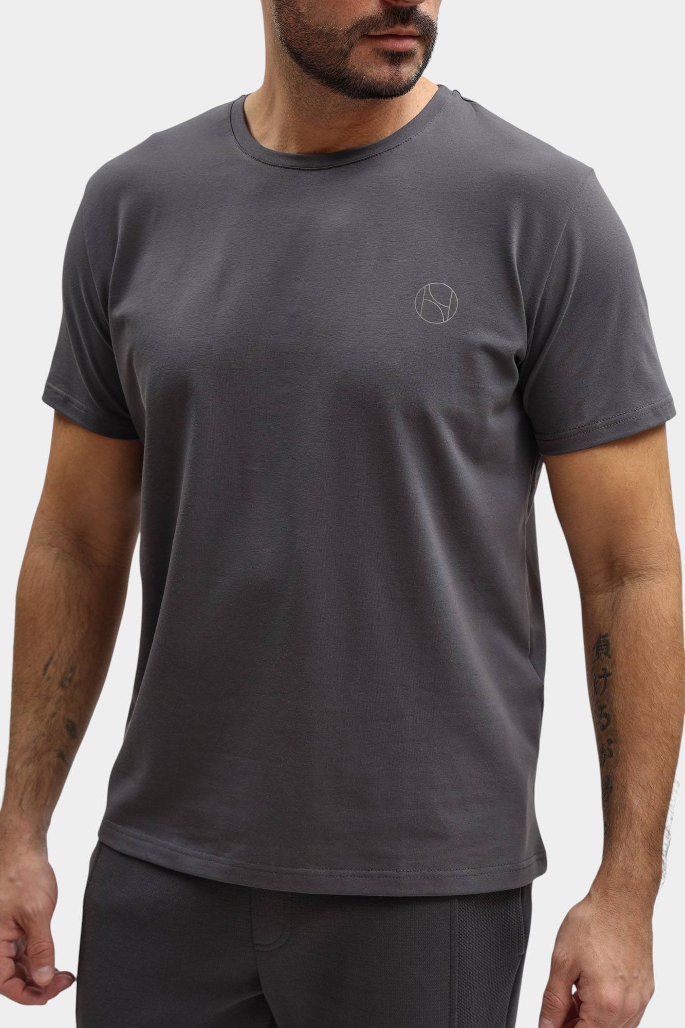 M-261-P-22-1406 Футболка The Hills Серый