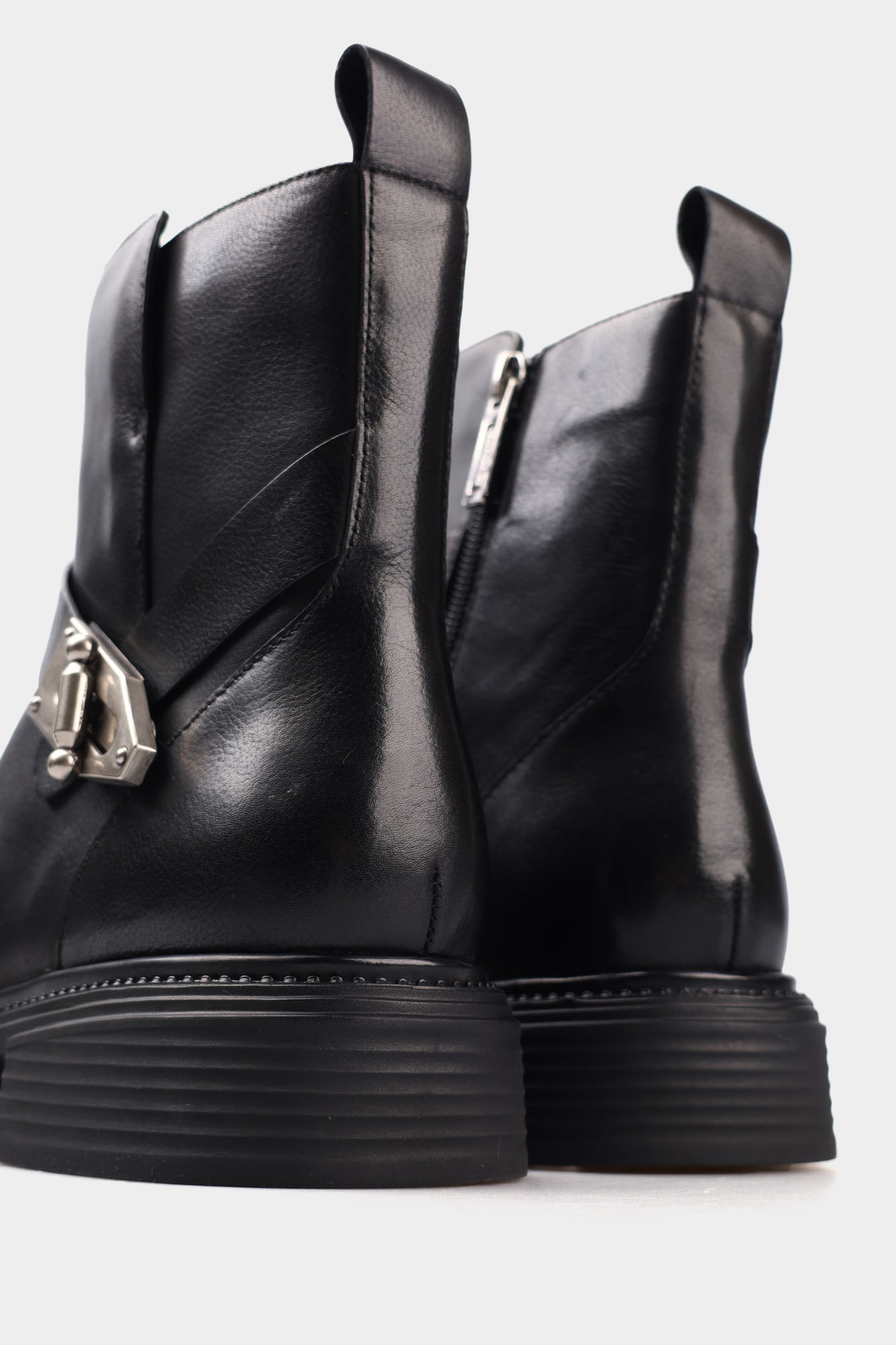 S8-36-101 Ботинки Graciana Черный