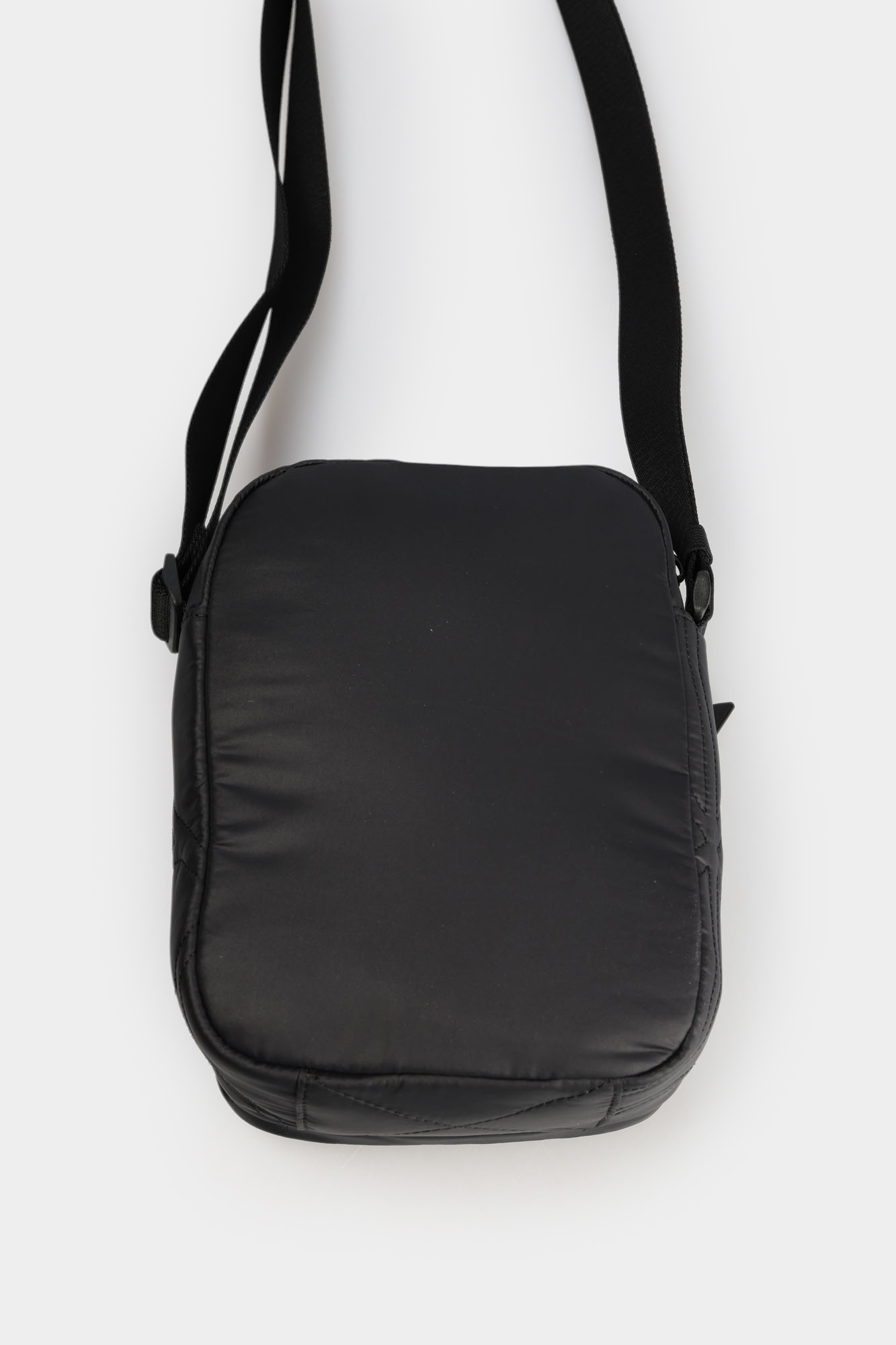 LV04D3164G Сумка Calvin Klein Jeans Черный