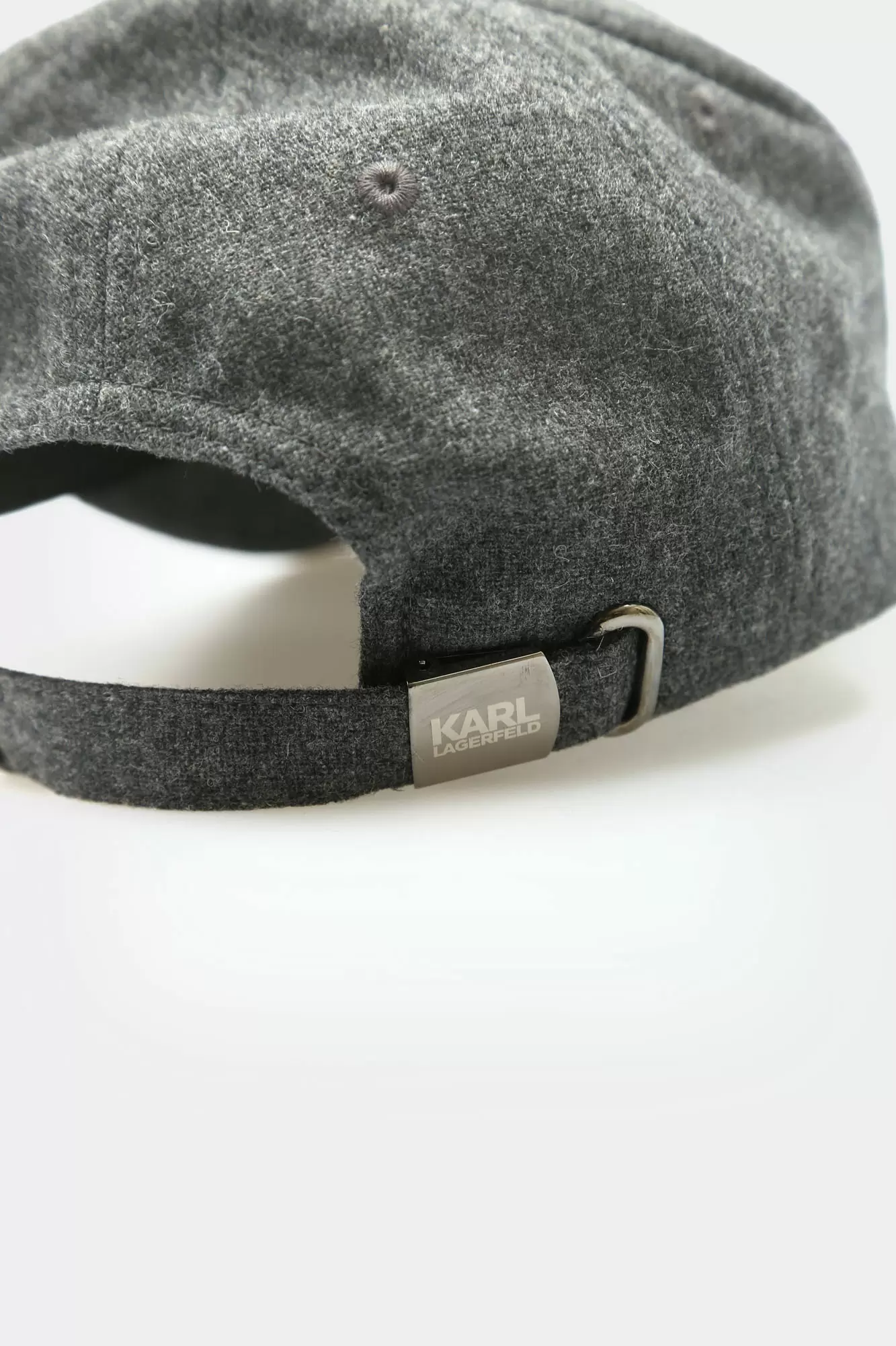 544121_805614 Кепка Karl Lagerfeld Серый