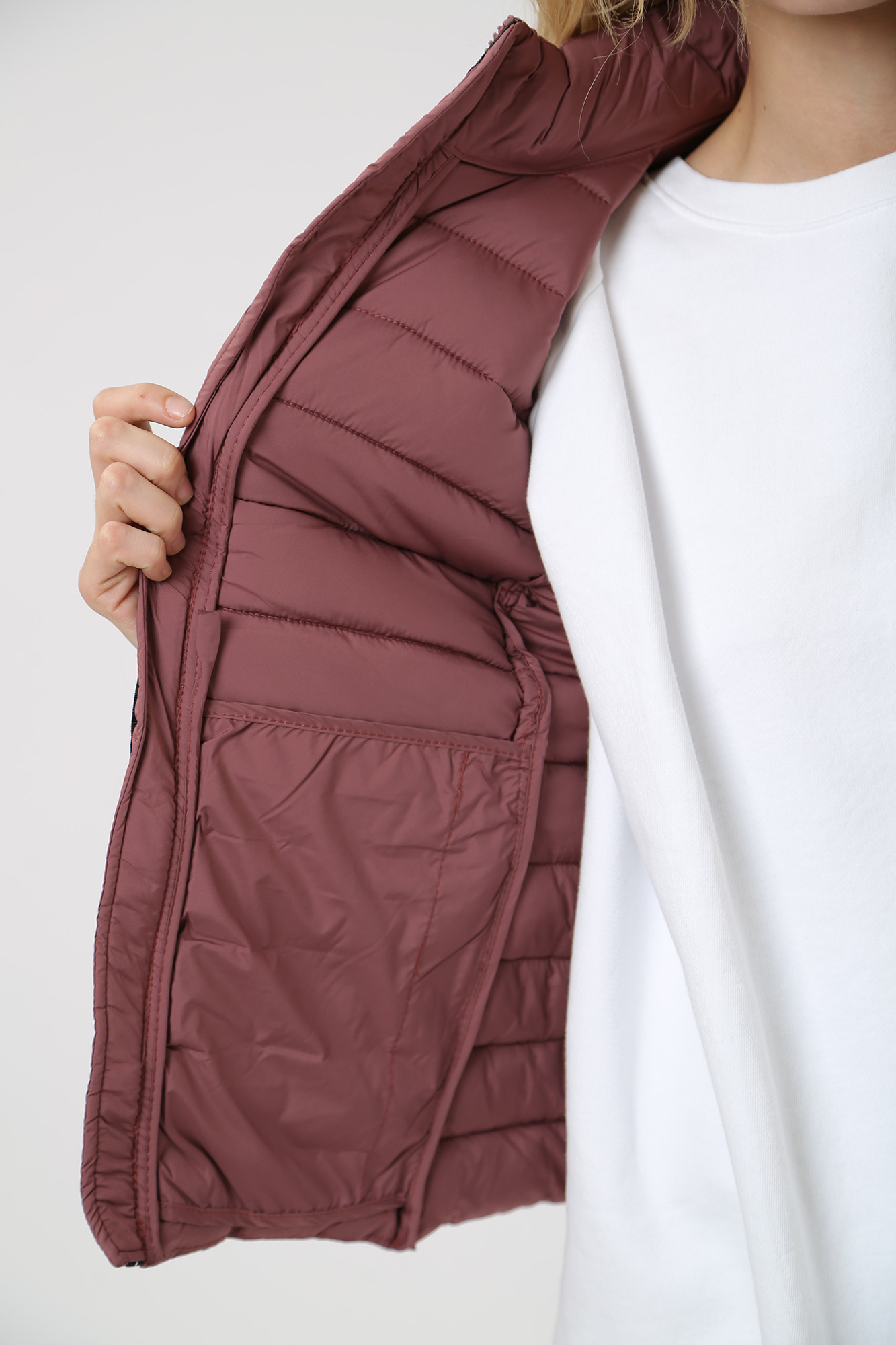 44017-25018 жилет утепленный ltb