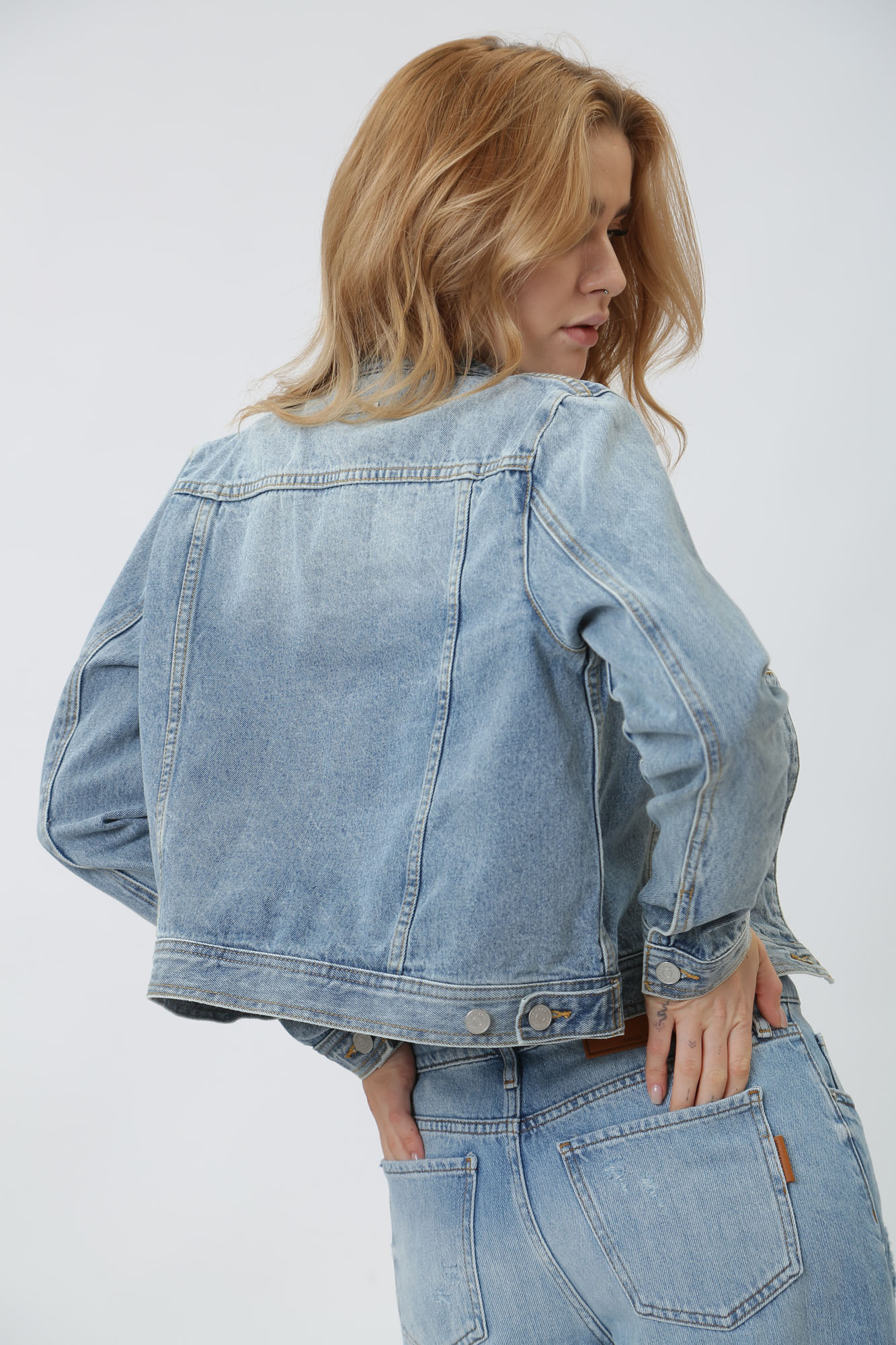 3DYB60_Y14BZ куртка джинсовая armani exchange 