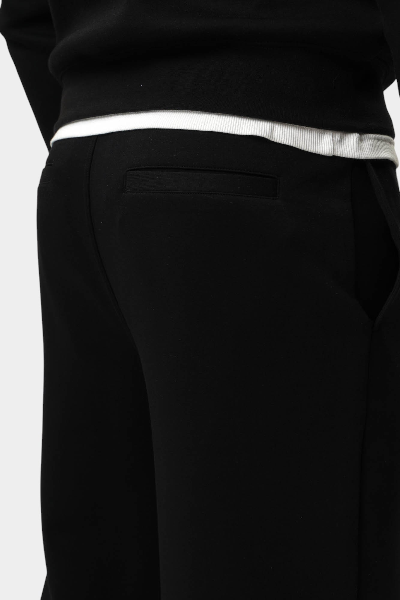 XM000741_AF13047 Брюки спортивные Armani Exchange Черный