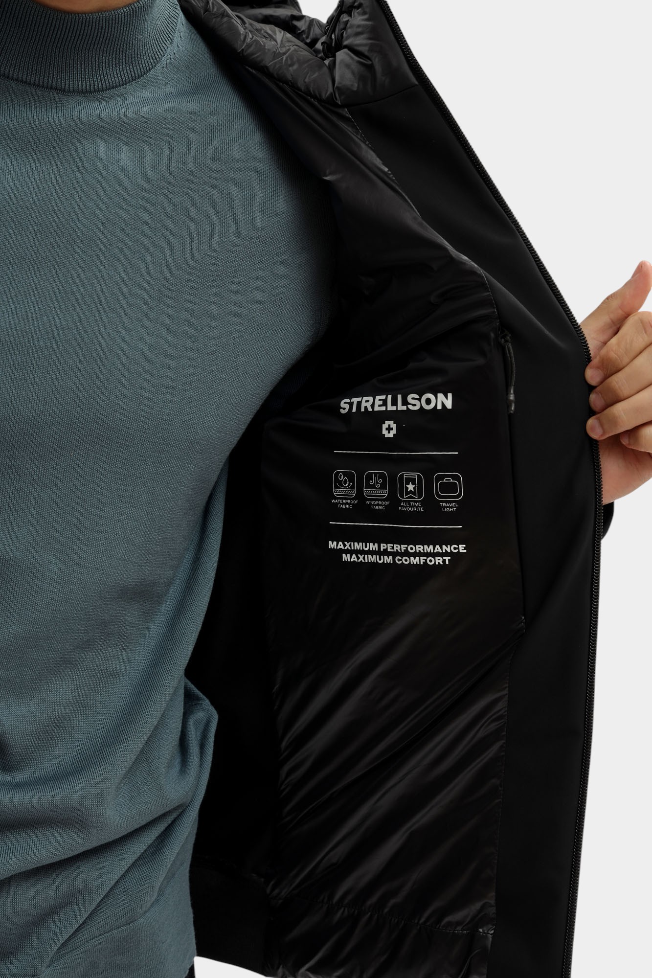 30047560_10018403 Куртка Strellson Черный