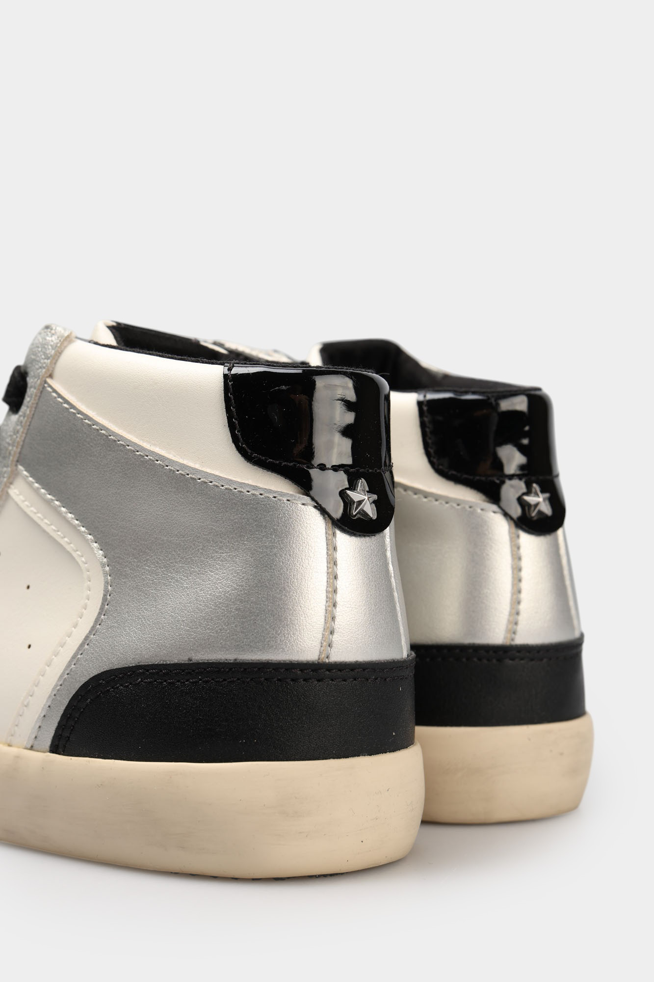 J564NA054AJC Ботинки Geox Белый