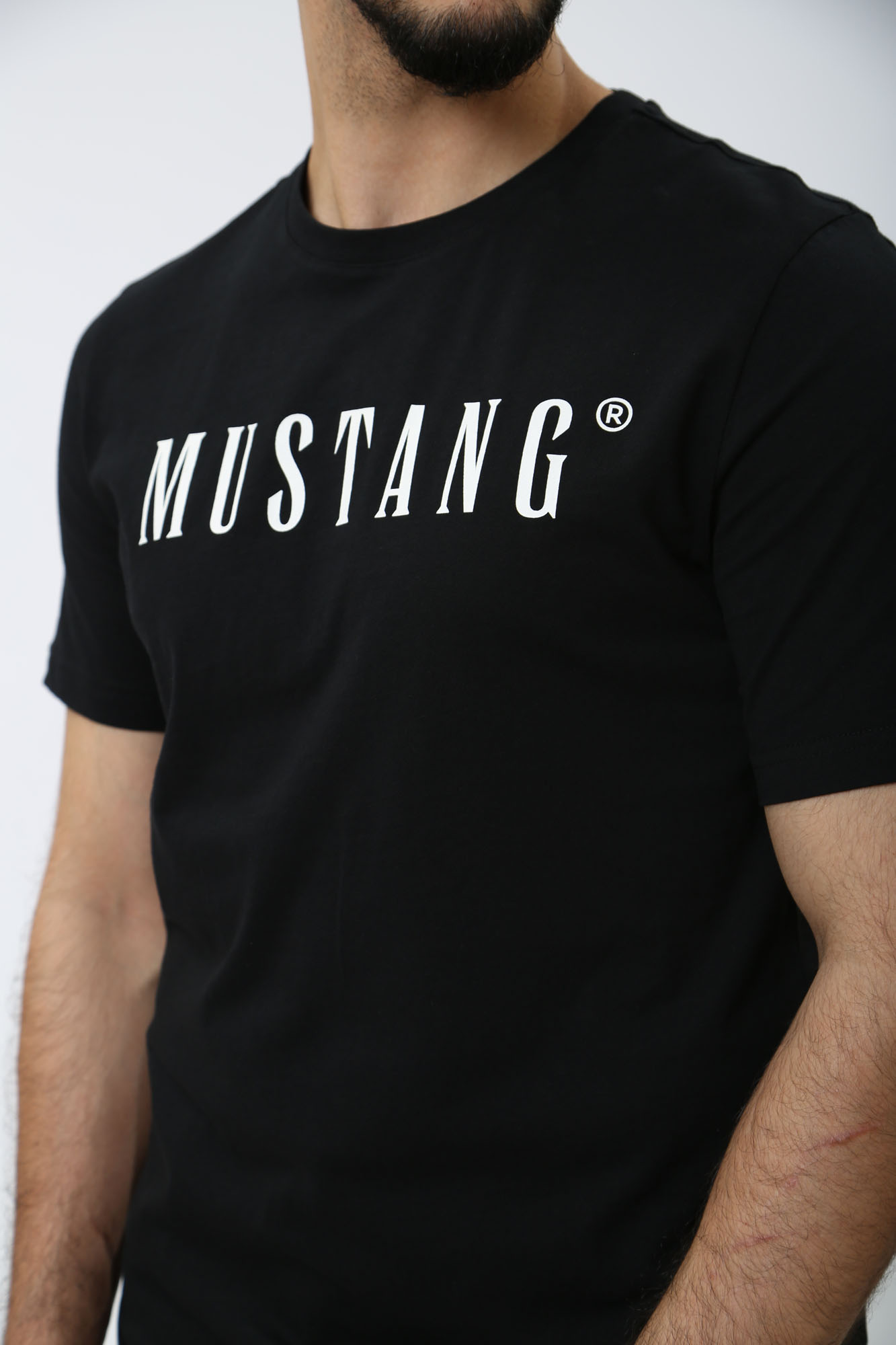 1014695 Футболка Mustang Черный