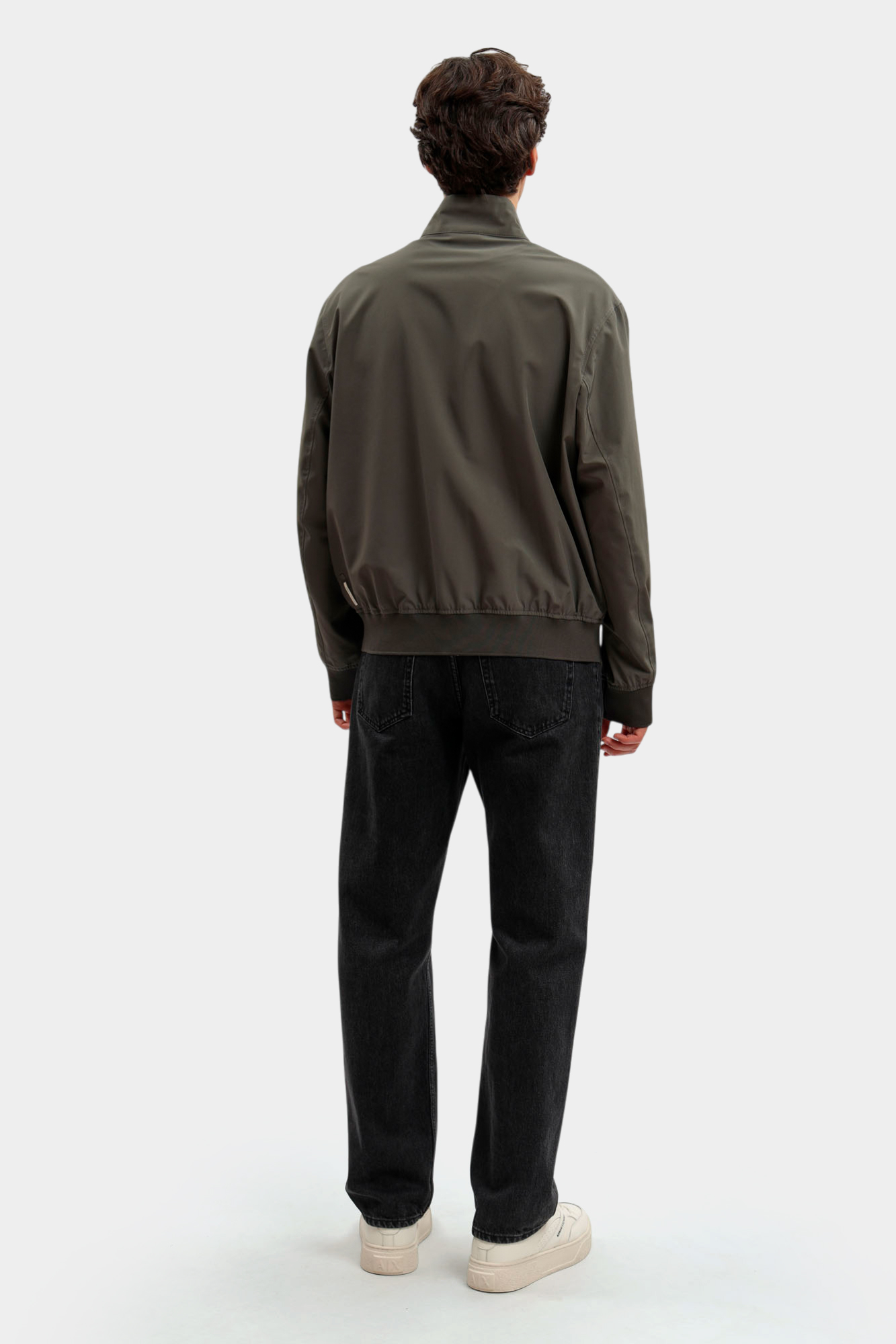 XM002139_AF22536 Ветровка Armani Exchange Серый