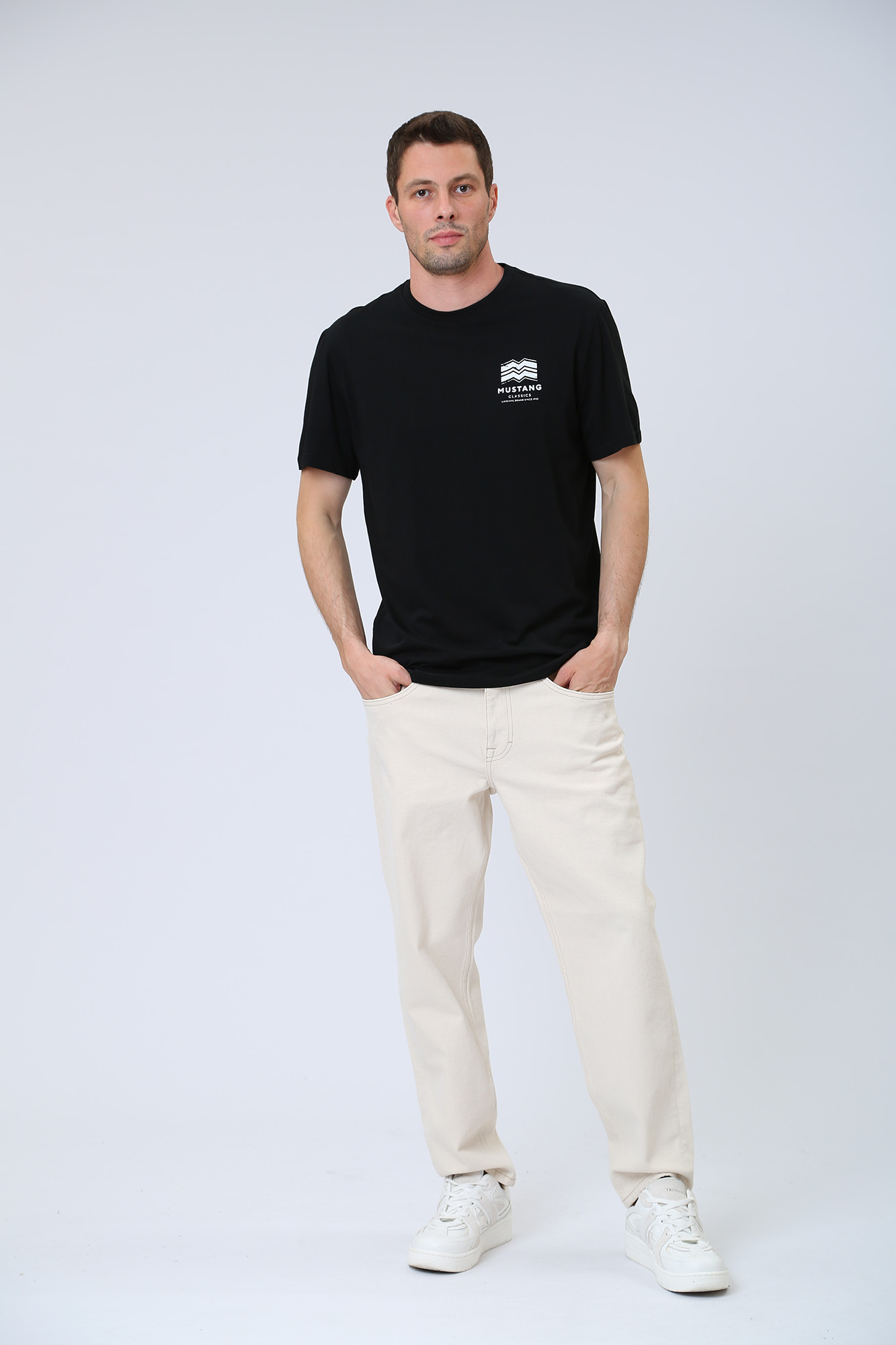 1013804 Футболка Mustang Черный