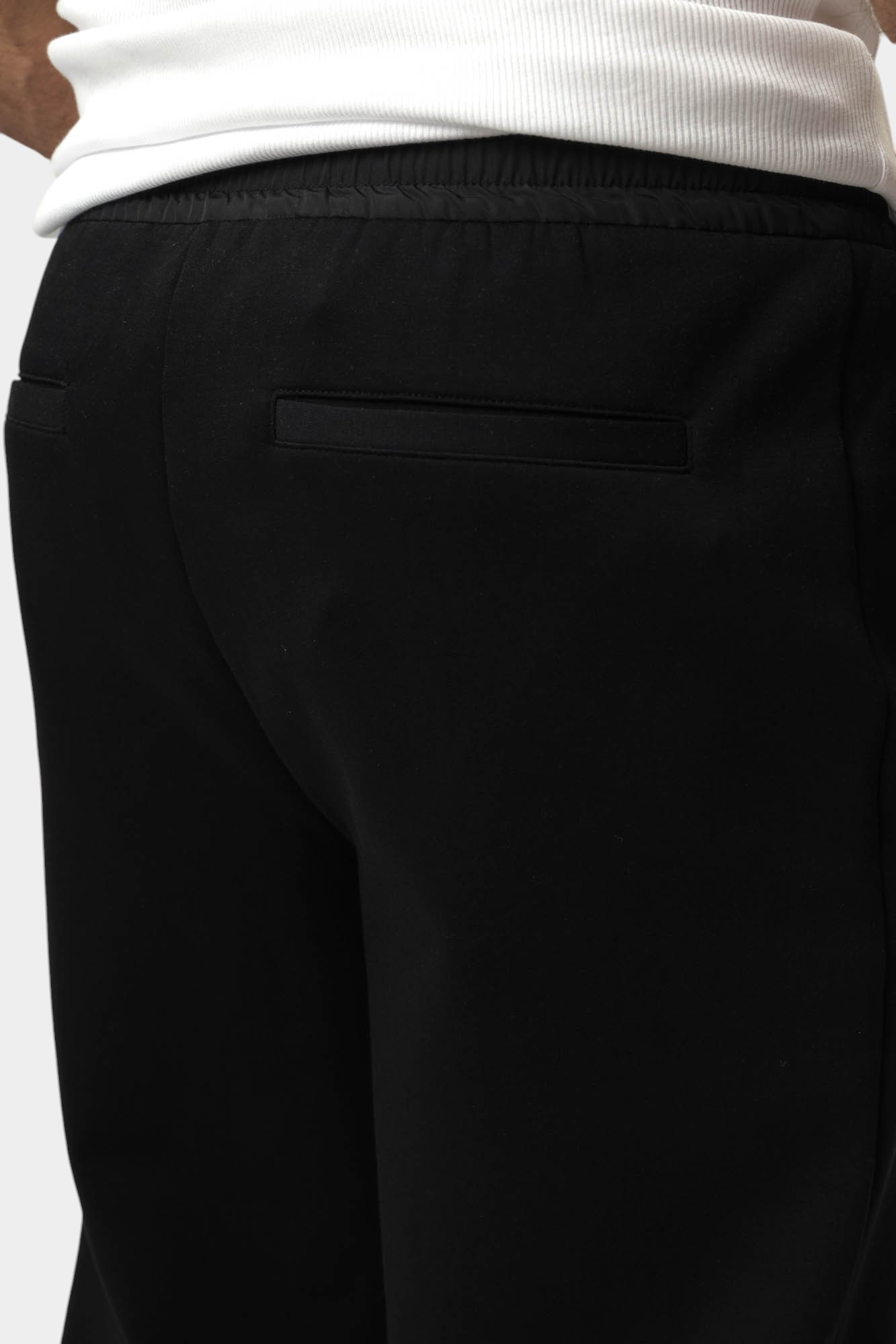 XM000516_AF13047 Брюки спортивные Armani Exchange Черный