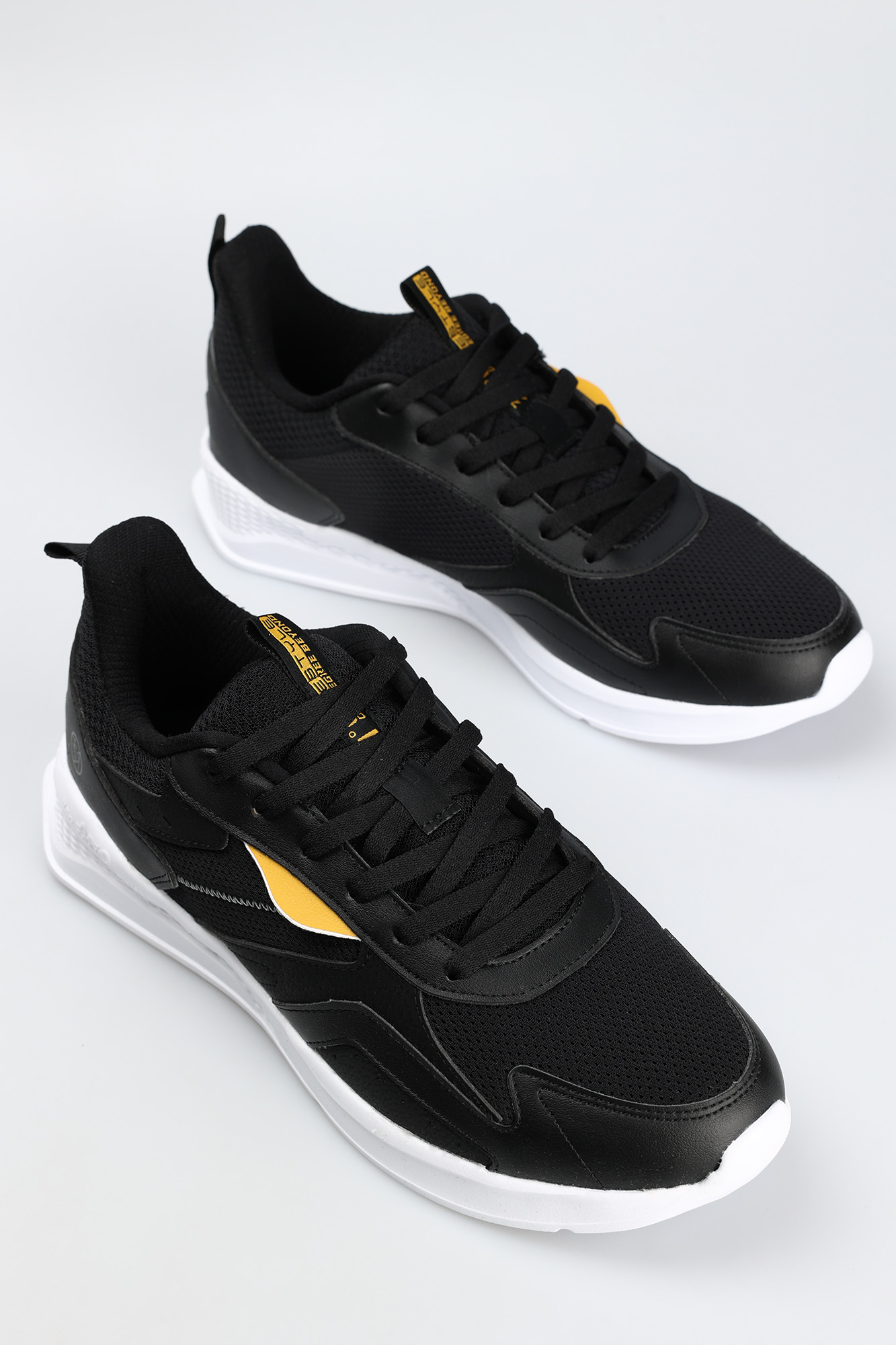 W572246729 Кроссовки 361° Черный