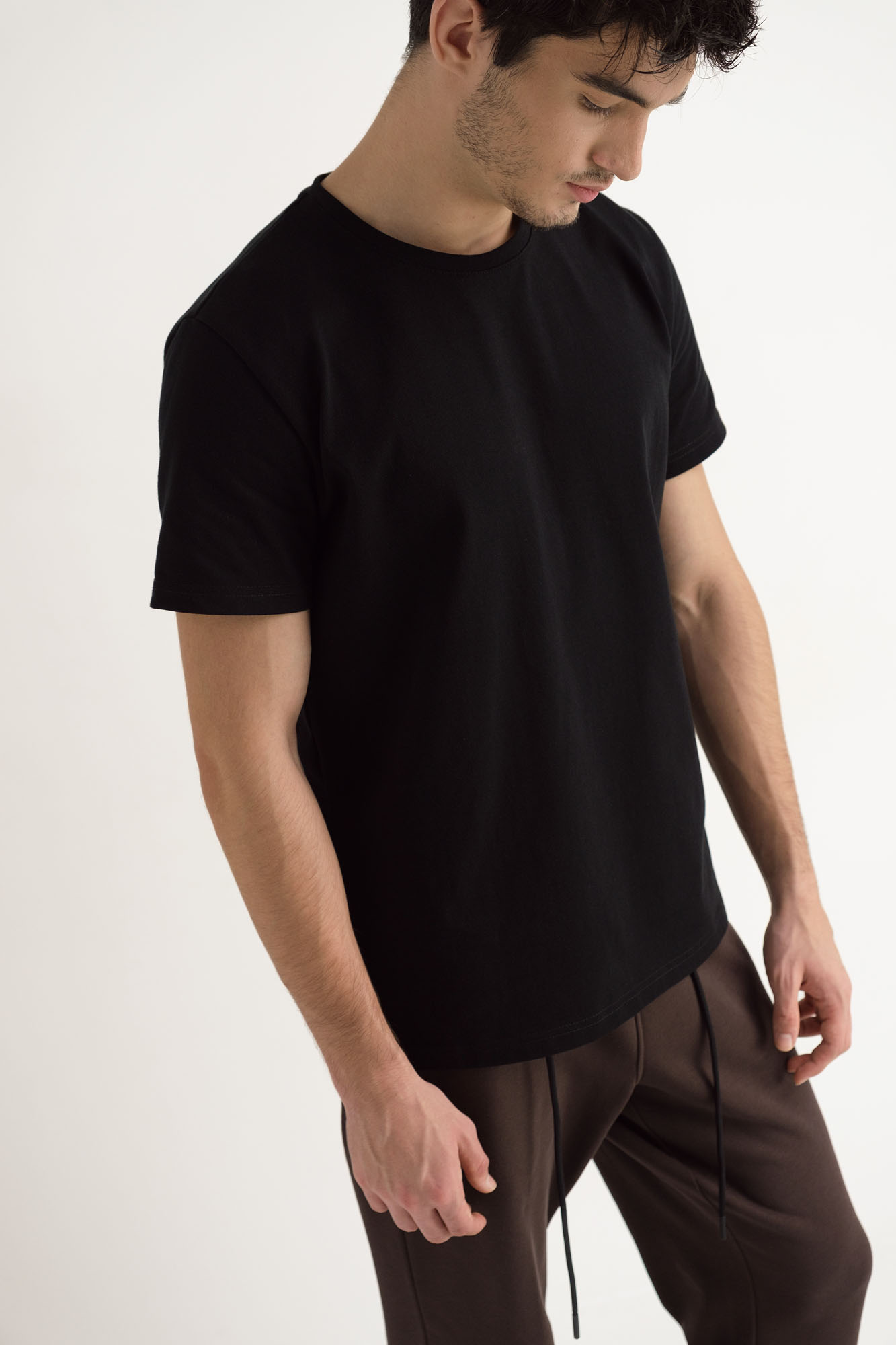 M-242-P-22-0020 Футболка The Hills Черный