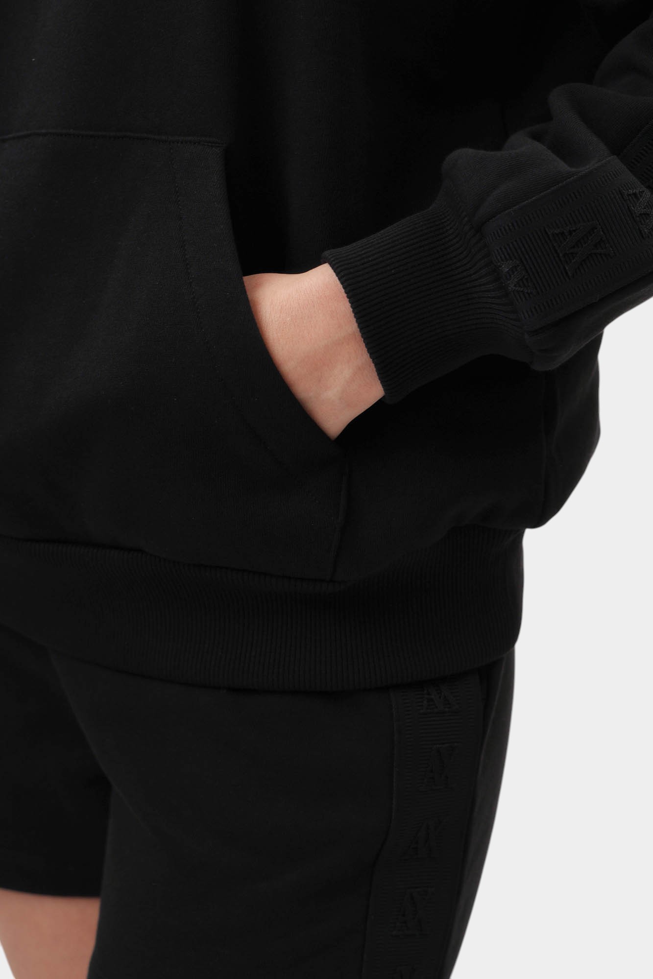XW000500_AF12804 худи armani exchange 