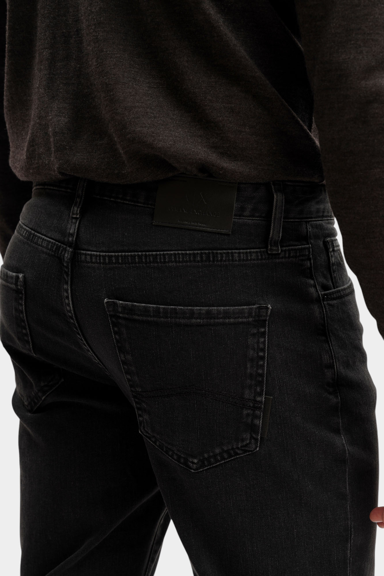 XM000049_AF14604 Джинсы Armani Exchange Серый