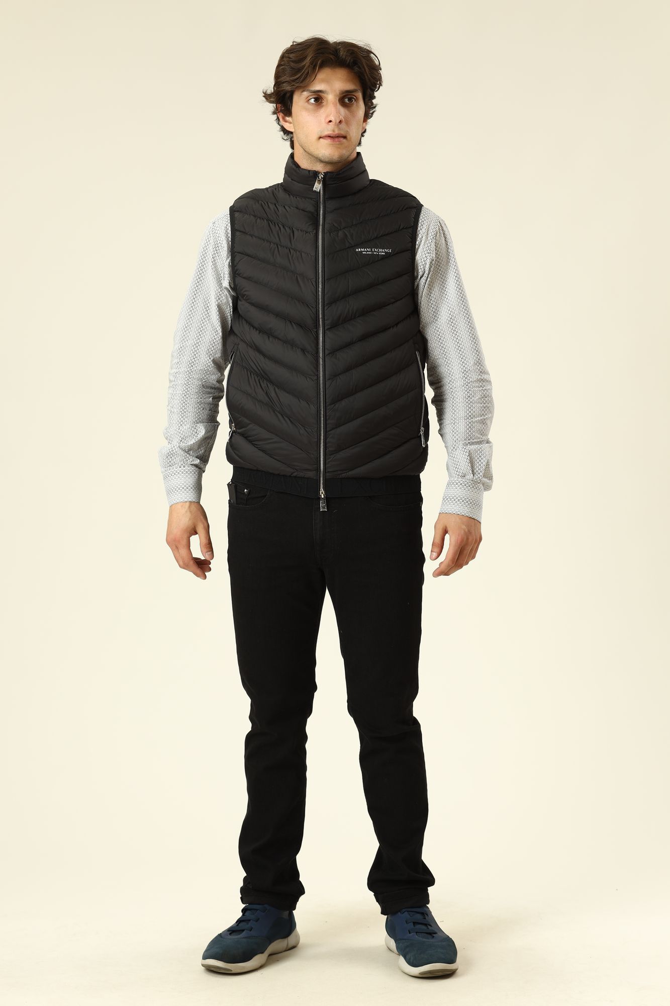 8NZQ52_ZNW3Z Жилет пуховый Armani Exchange Черный