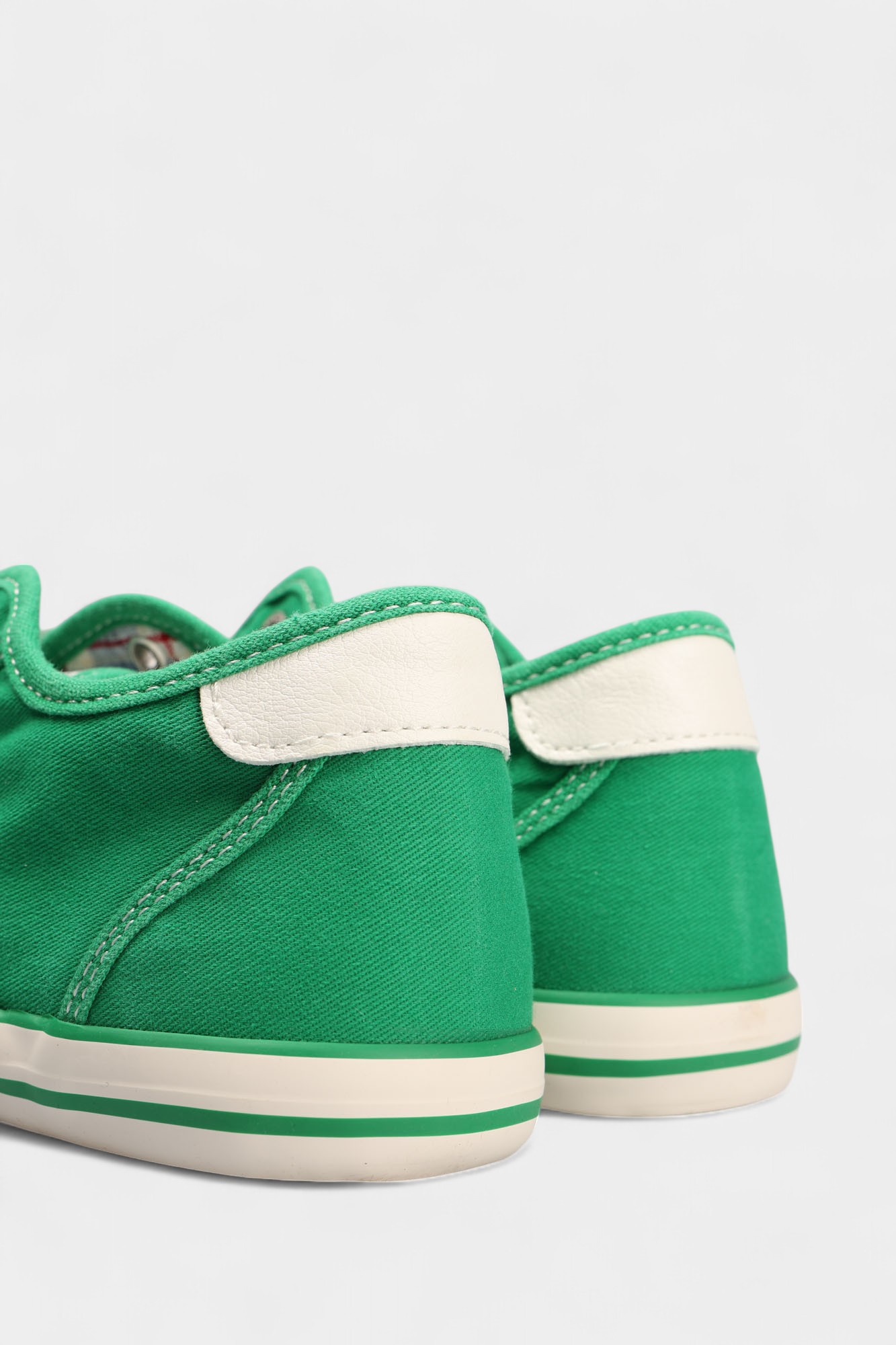 1099-310 Кеды Mustang Зеленый