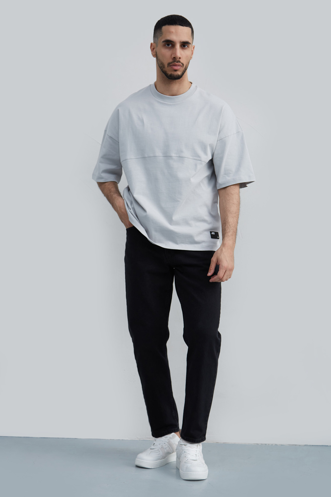 VM-231-22-025 Футболка Van Mich Серый