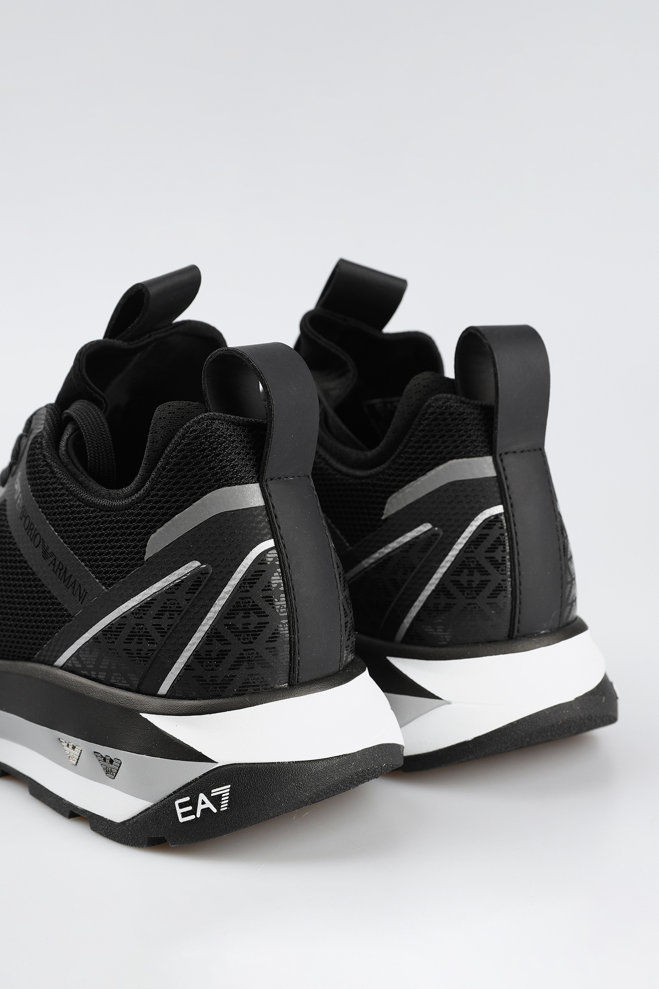 X8X089_XK234 Кроссовки EA7 Черный